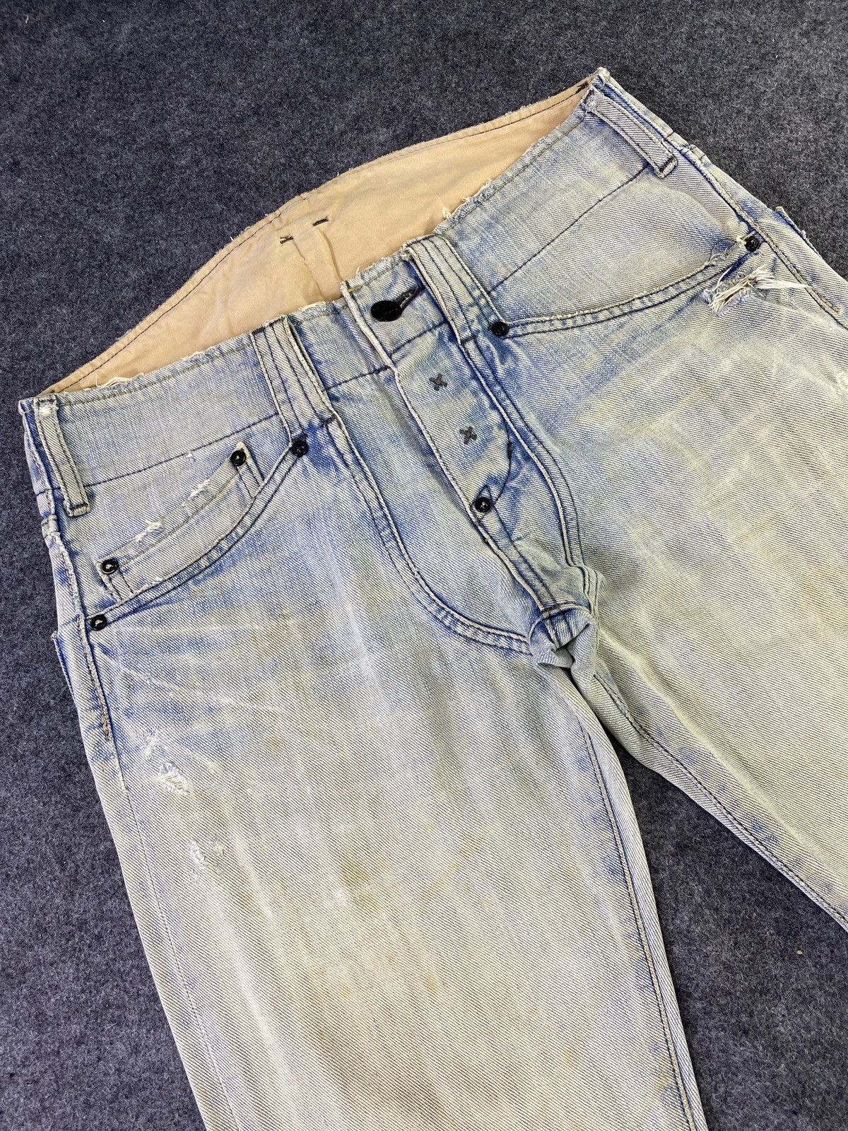 Jean × Lee Vintage Lee Low Waisted Distressed Jeans - J893 Size 30" / US 8 / IT 44 - 14 Thumbnail