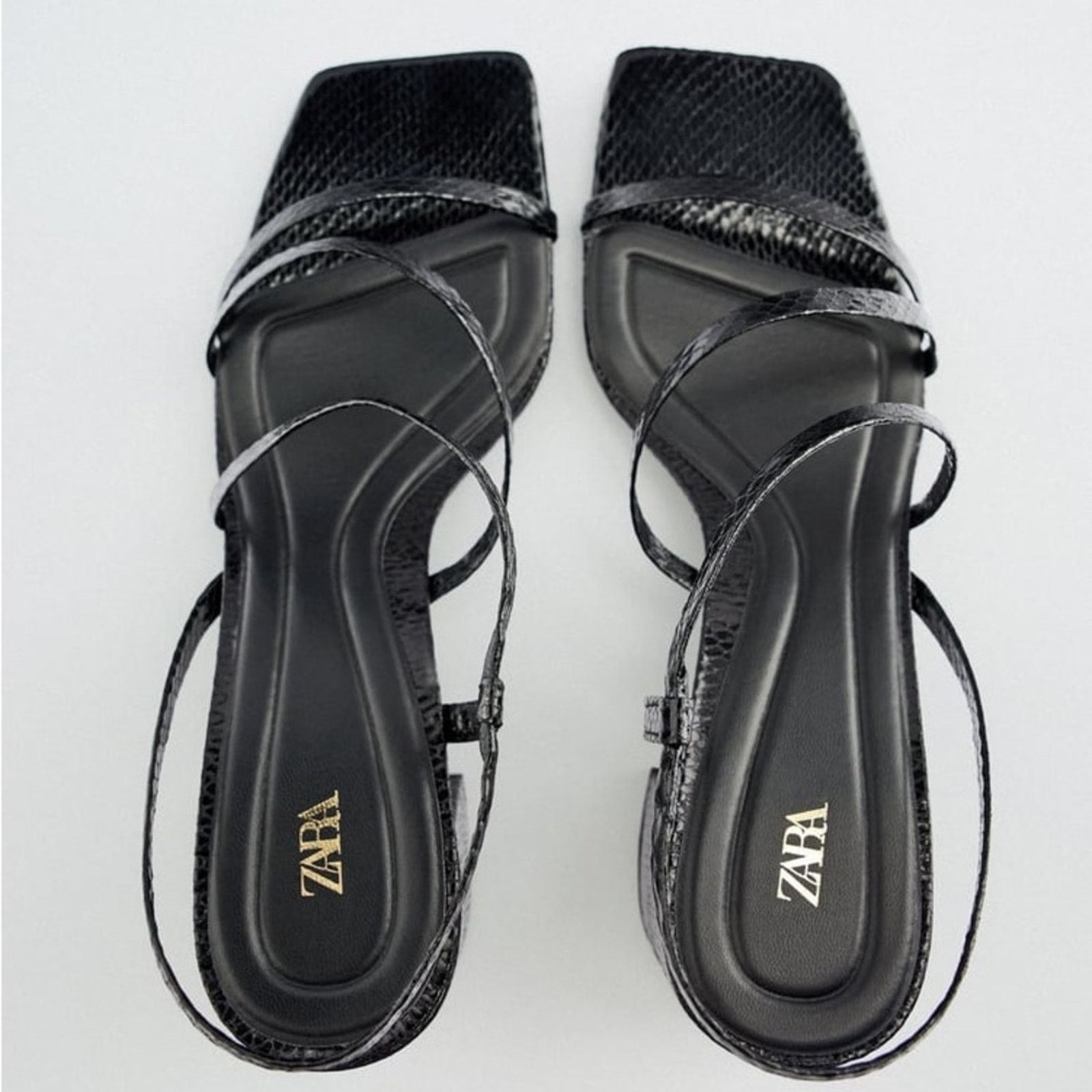 Zara ZARA MID HEIGHT BLOCK HEEL SANDALS BLACK Size US 6.5 / IT 36.5 - 7 Thumbnail