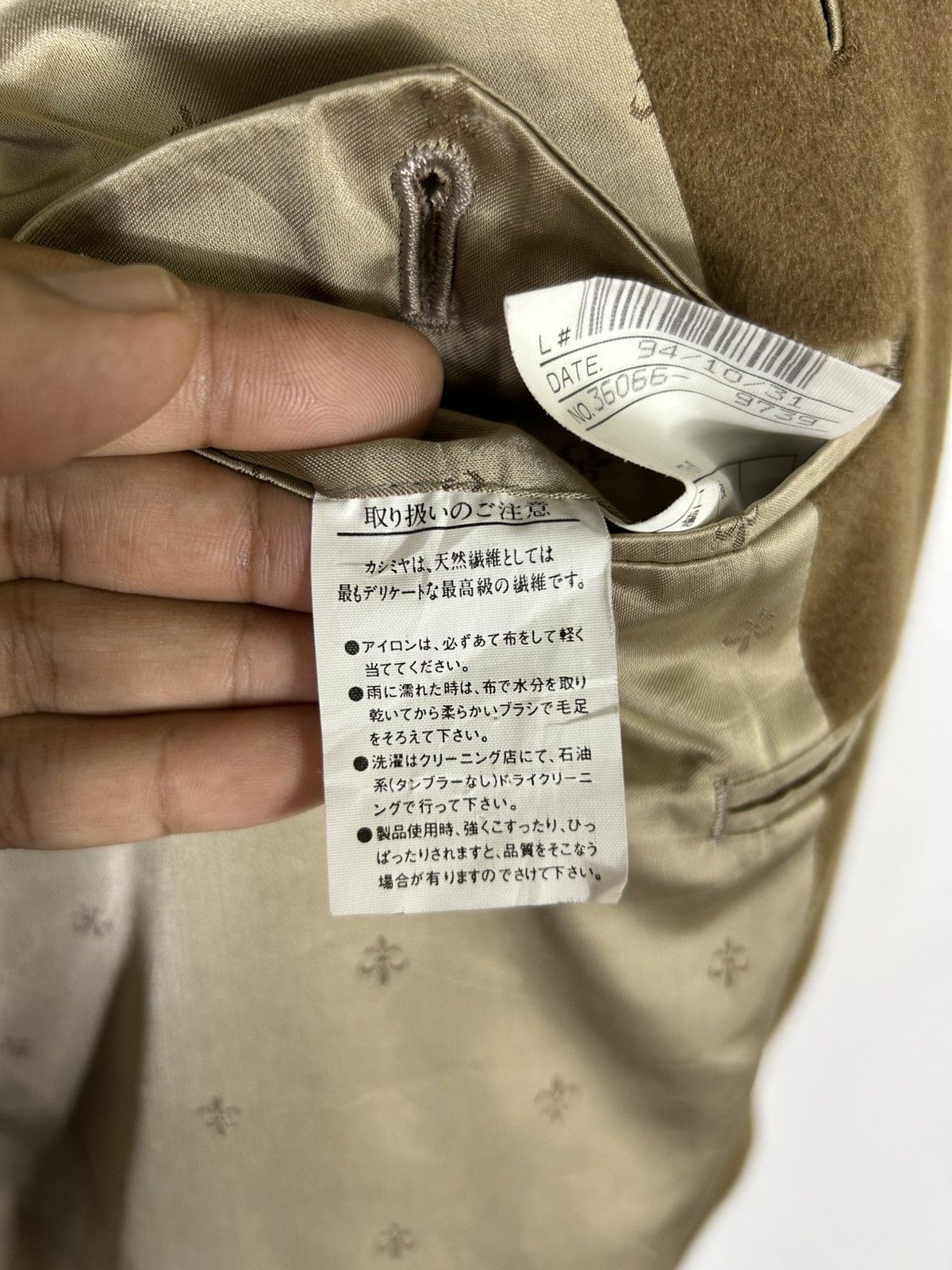Autumn Cashmere × Vintage 🔥Liberomann Cashmere Taylor Made Button LV Double Breast Size US L / EU 52-54 / 3 - 14 Thumbnail