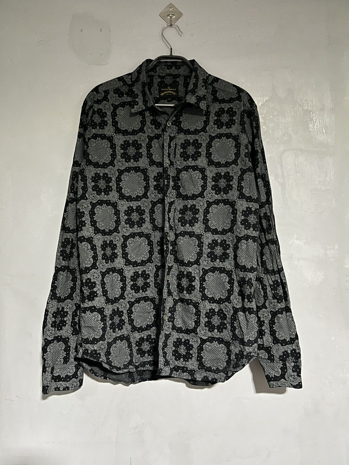 Vivienne Westwood Vivienne Westwood Anglomania Monogram Logo Paisley Bandana Size US M / EU 48-50 / 2 - 1 Thumbnail