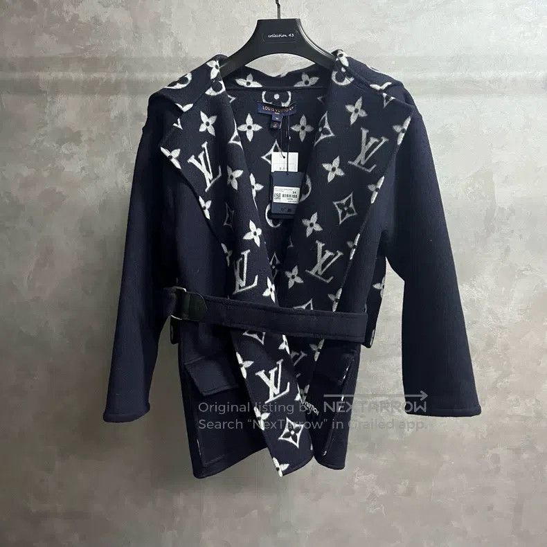 Louis Vuitton Louis Vuitton Dark Blue Double Breasted Lace Up Hooded Cas Size XXS / US 00 / IT 34 - 1 Thumbnail