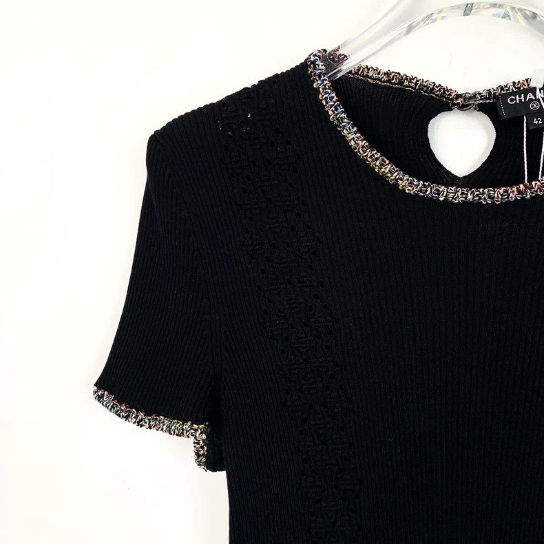 Chanel ChanelBlack hollow round-neck short-sleeved T-shirt 2503-Ne Size S / US 4 / IT 40 - 3 Thumbnail