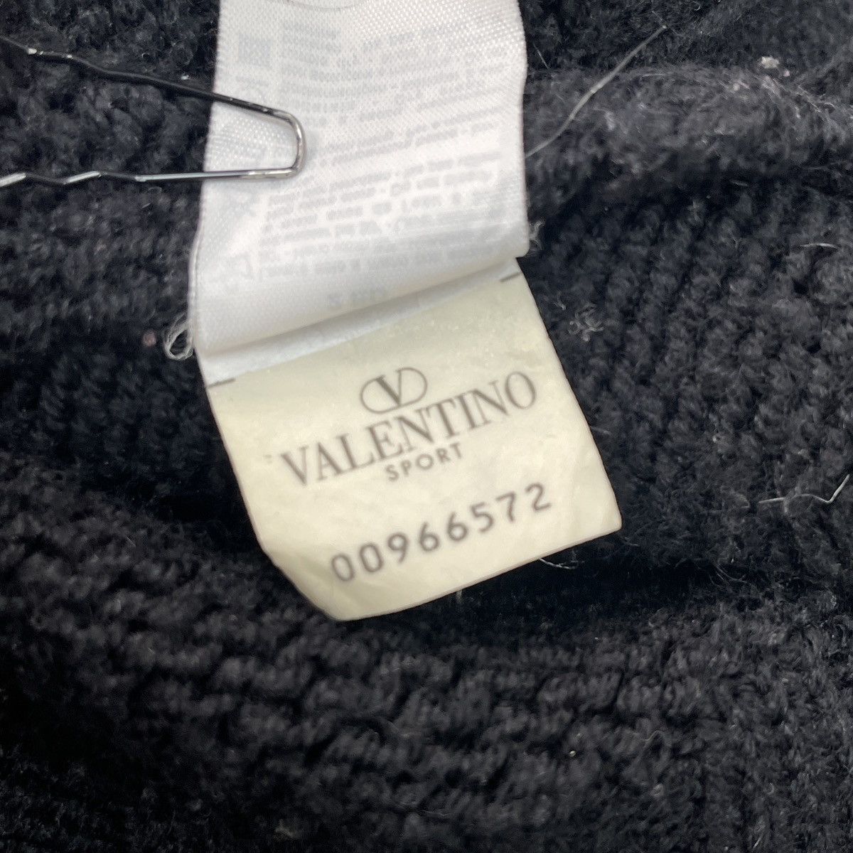 Valentino × Vintage Vintage Valentino Sport Wool Sweater Size 44 Size US S / EU 44-46 / 1 - 15 Thumbnail