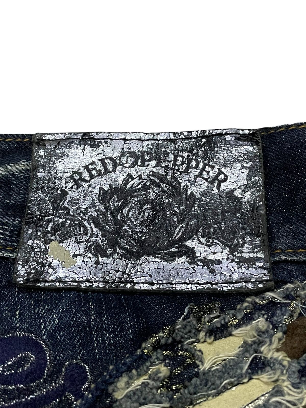 GOSTAR DE FUGA Red Pepper Japan Embellish Feather Wings Gothic Loose Jeans Size US 31 - 20 Thumbnail