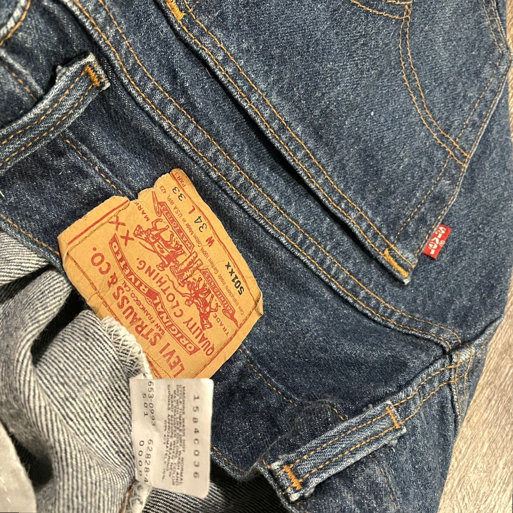 Levi's VINTAGE Levi’s 501 Jeans Mens Denim Dark Wash 32 x 30 USA 1990s Straight Size US 32 / EU 48 - 4 Thumbnail