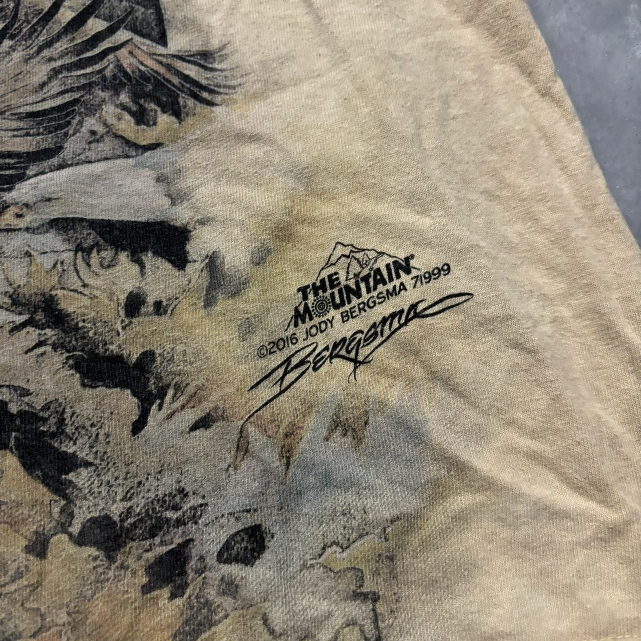 The Mountain × Vintage Crazy Vintage Y2K/2000s The Mountain Native Spirit Nature Wildlife Graphic Tee! Size S / US 4 / IT 40 - 3 Thumbnail