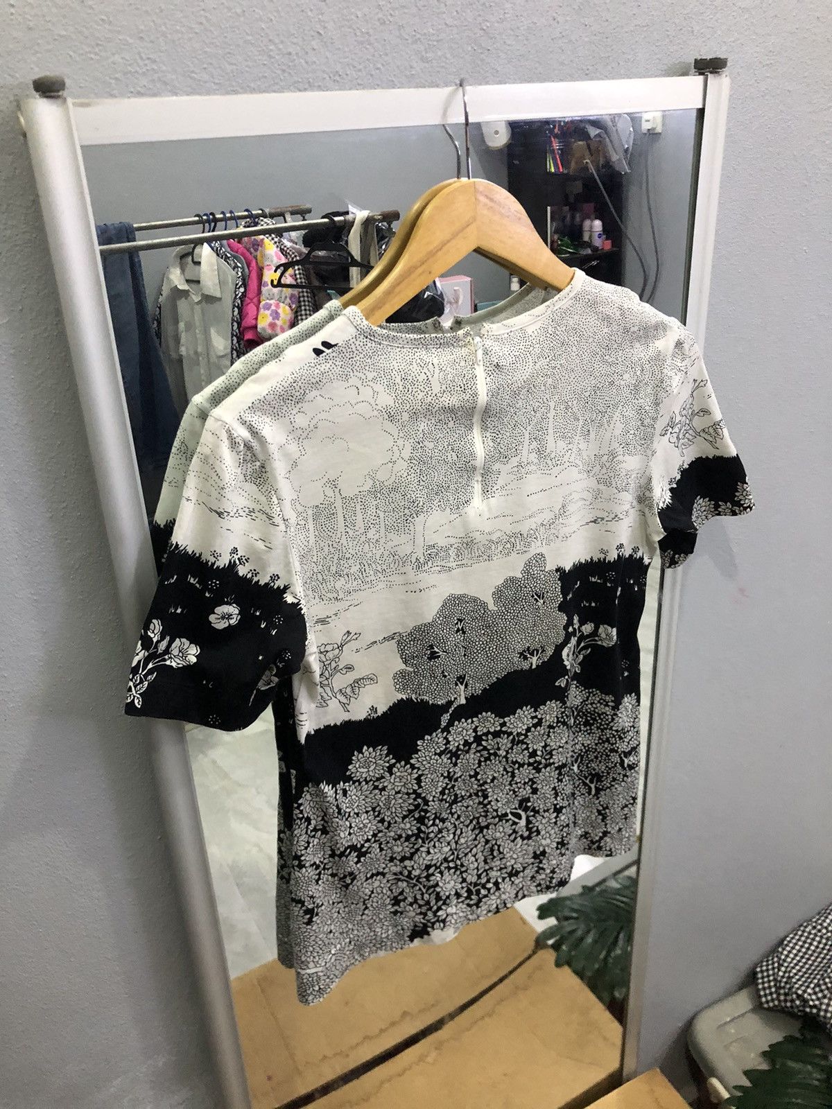 Hanae Mori Hanae Mori Japan Art Print Tee Nature Scene Size S / US 4 / IT 40 - 12 Thumbnail