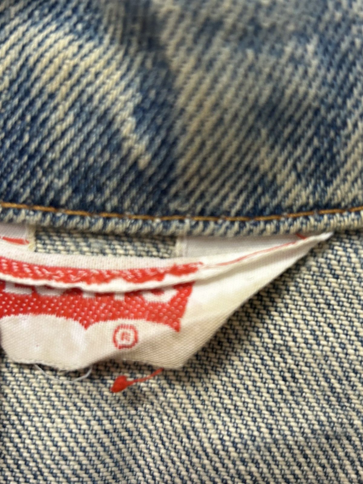 Levi's × Vintage 80’s Levi’s Denim jacket made in France- Size US M / EU 48-50 / 2 - 3 Thumbnail