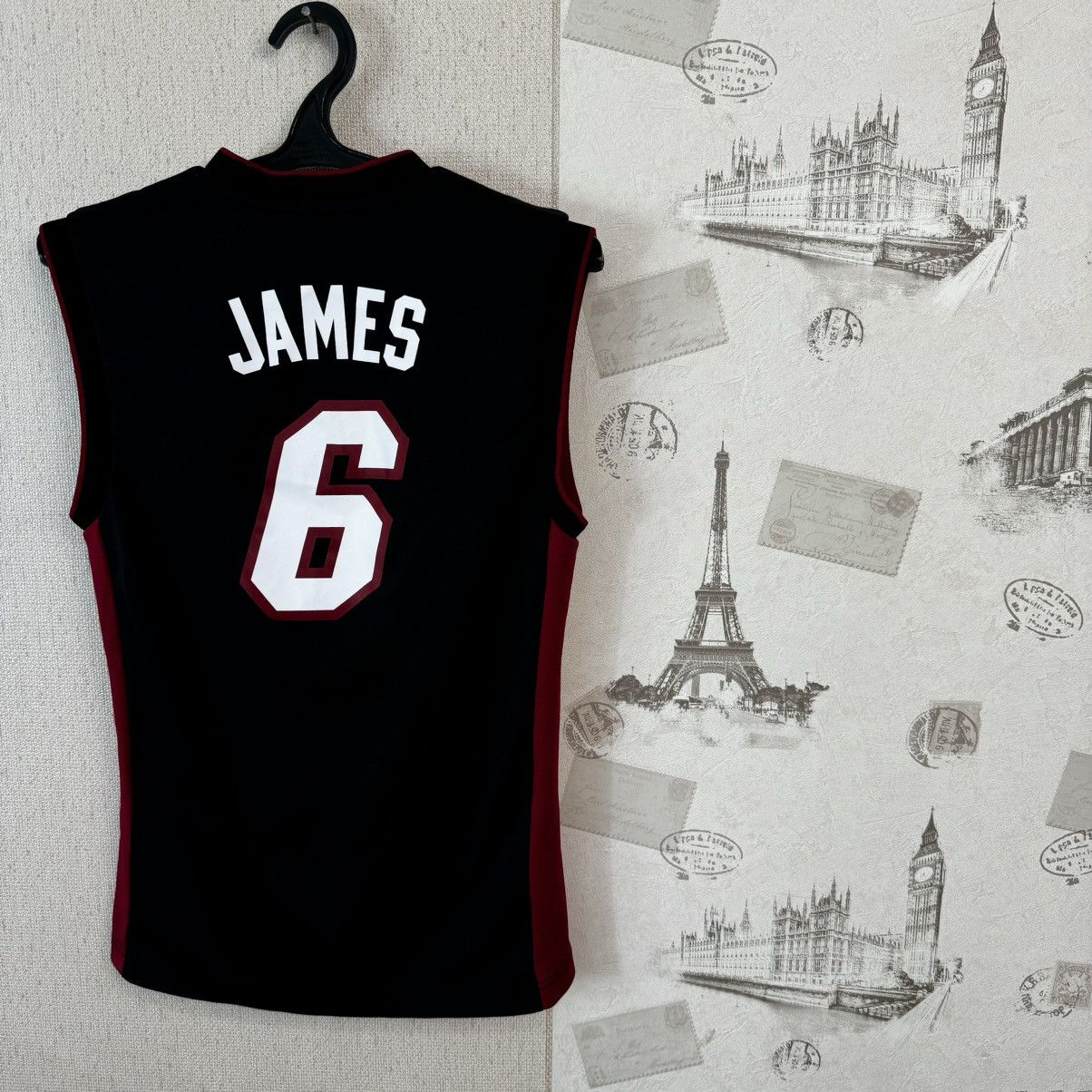 Adidas × NBA LEBRON JAMES #6 MIAMI HEAT ADIDAS SWINGMAN JERSEY NBA XS Size US XS / EU 42 / 0 - 11 Thumbnail