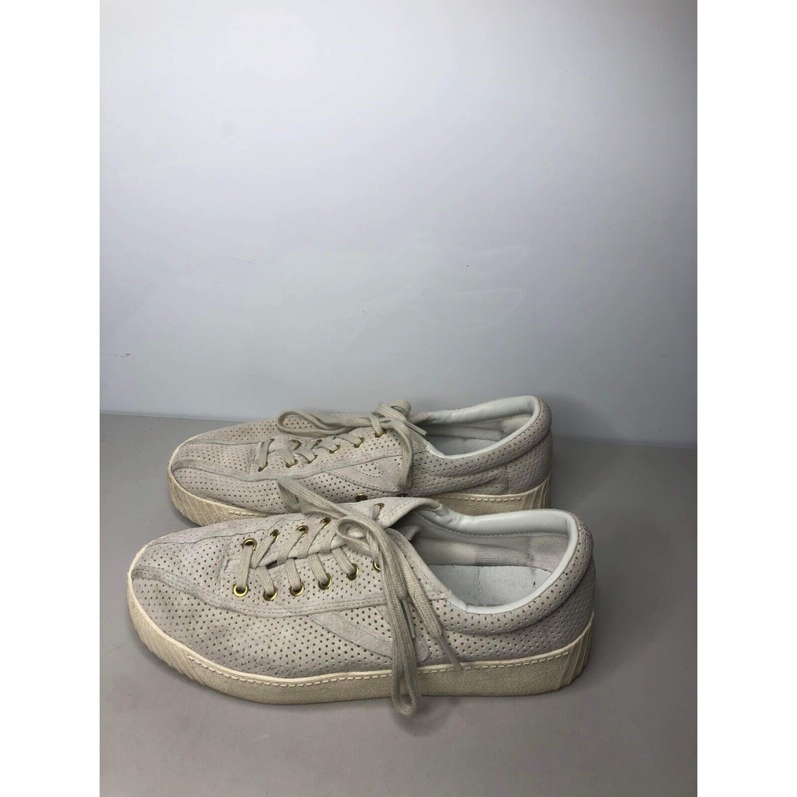 Tretorn Tretorn Nyliteplus Ivory White Perforated Lace Sneaker Shoes Size US 9 / IT 39 - 6 Thumbnail