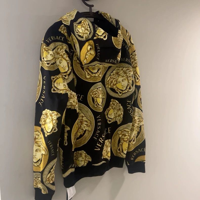 Versace Versace Thin zippered hooded jacket Size US XS / EU 42 / 0 - 2 Thumbnail