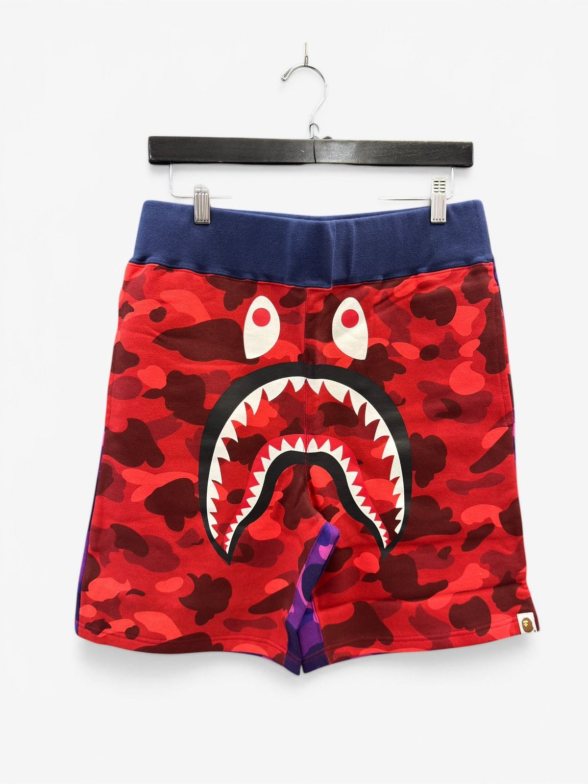 Bape Bape Red Multicolor Shark Shorts Size US 34 / EU 50 - 1 Thumbnail
