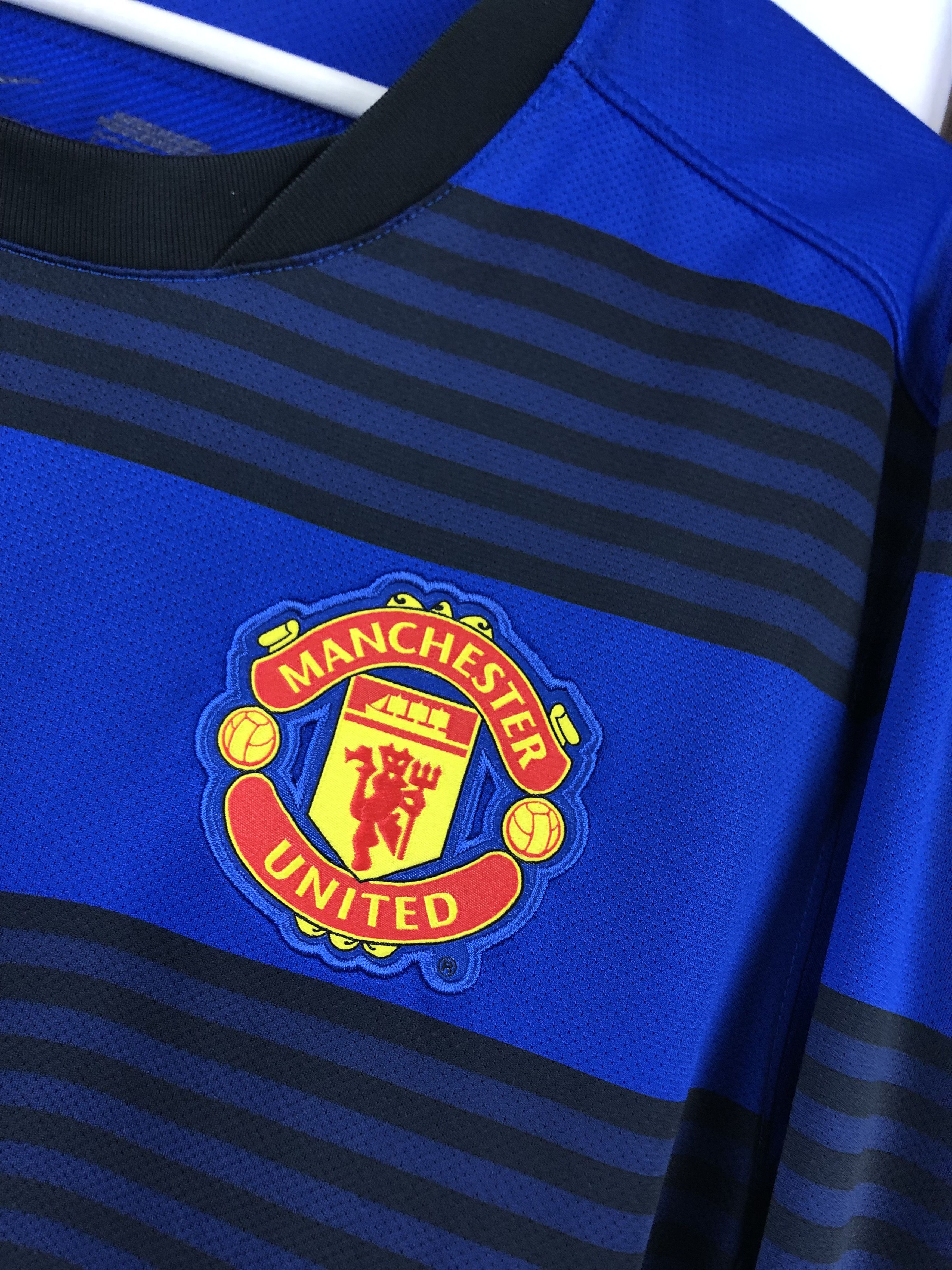 Nike × Vintage Manchester United shirt 2011 Soccer Nike Long Sleeve Jersey Size US L / EU 52-54 / 3 - 6 Thumbnail