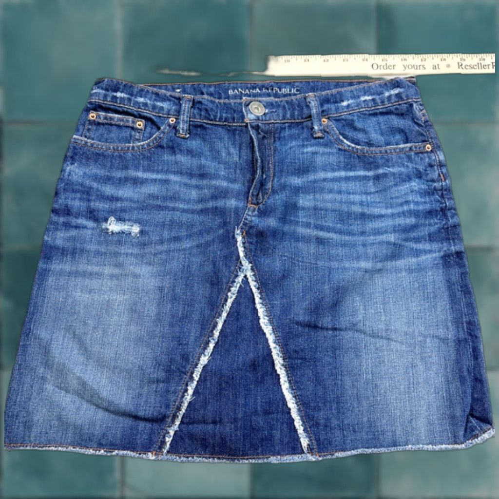 Banana Republic Banana Republic Skirt Womens 29 Denim Mini High Rise Blue Cotton Denim Zip Short Regular 29 Women Banana Republic No Vintage Deconstructed Size 29" - 1 Thumbnail
