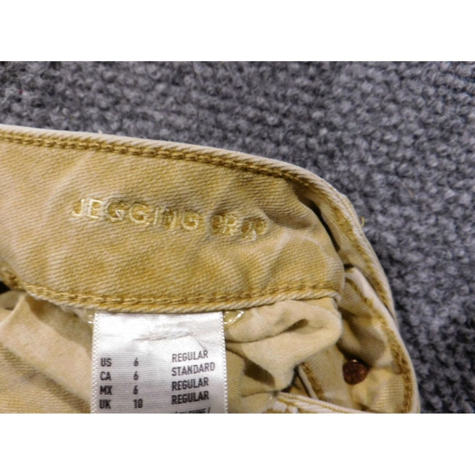 American Eagle Outfitters VINTAGE: No American Eagle Outfitters Jegging Jeans Cropped Distressed Yellow 6 Womens Regular Size 28" / US 6 / IT 42 - 4 Thumbnail