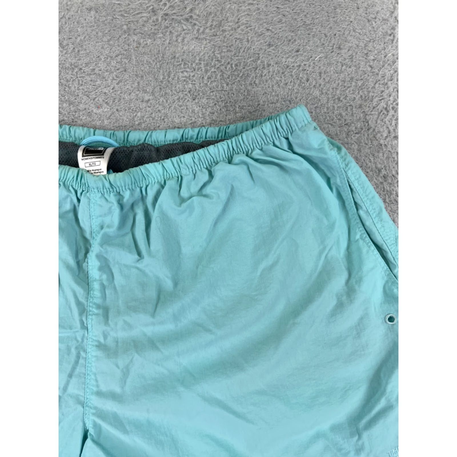 The North Face The North Face Shorts Womens Extra Large Blue 100% Nylon Running Gym Lined READ Size 40" / US 18 - 5 Thumbnail