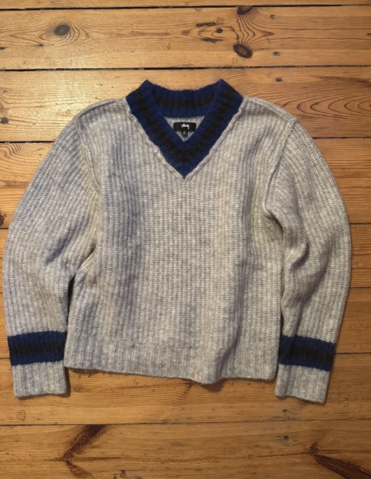 Other Stüssy V Neck Mohair Sweater Knit Jumper Size US M / EU 48-50 / 2 - 1 Thumbnail