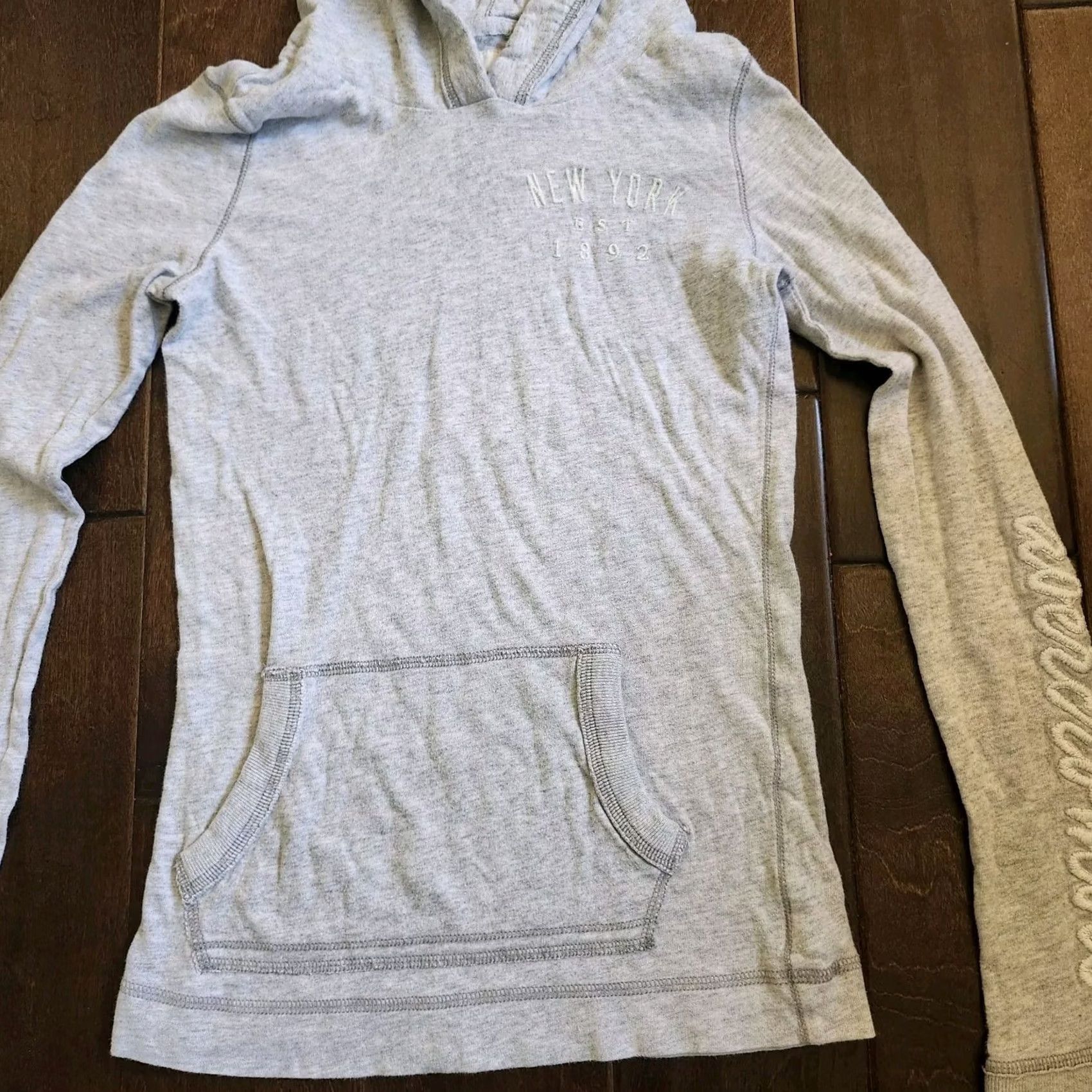 Vintage Grays Abercrombie New York Girl's Junior Gray Heathered Hoodie Sweater L Pullover Hooded Pockets Activewear Size L / US 10 / IT 46 - 7 Thumbnail