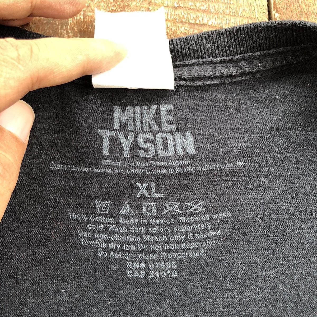 Vintage Vintage Mike Tyson Rare T Shirt Size US XL / EU 56 / 4 - 7 Thumbnail