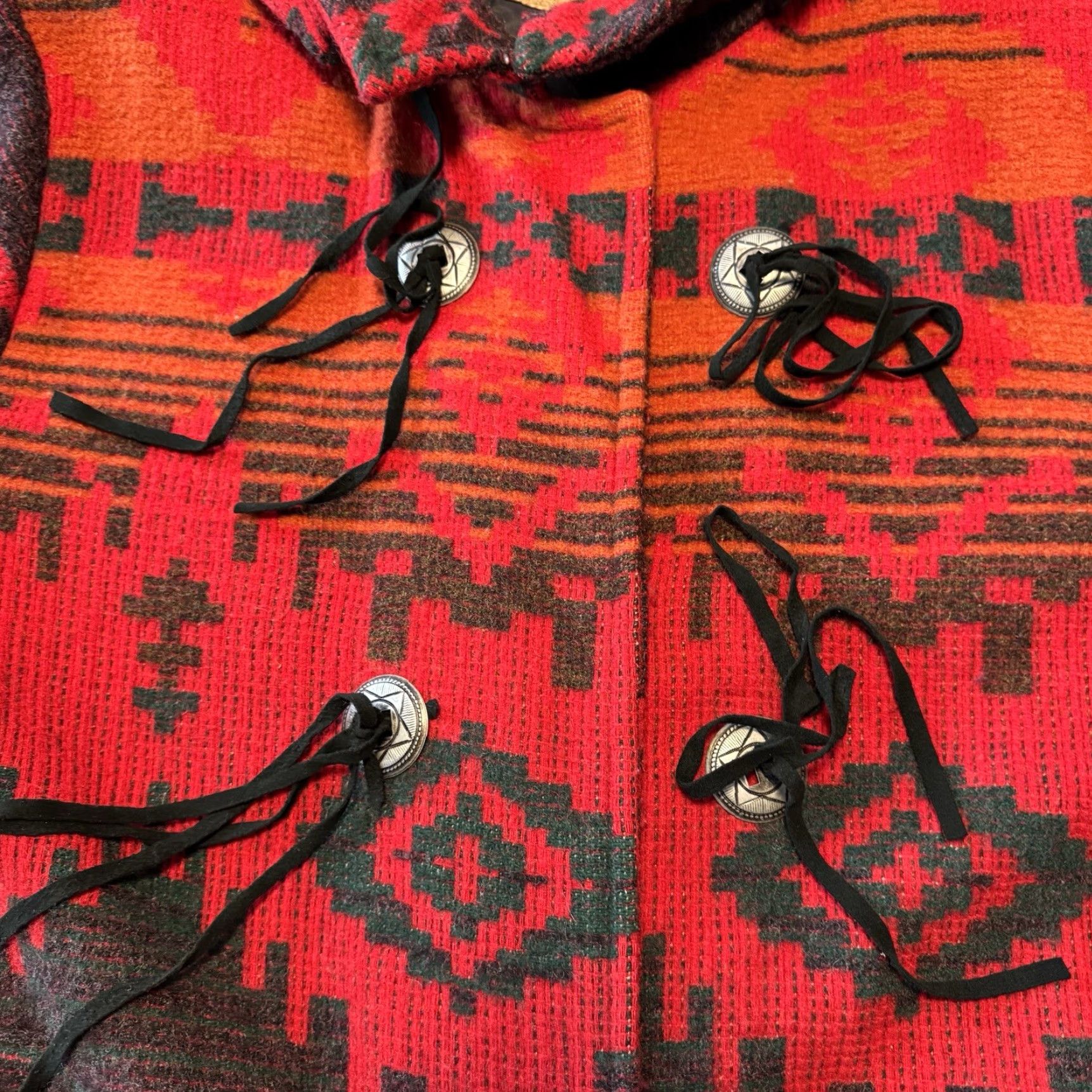 Vintage VTG Woolrich Wool Jacket Women Large Red Aztec Duster Blanket Trench Coat USA Long 52x24 Pit to Pit Size L / US 10 / IT 46 - 3 Thumbnail