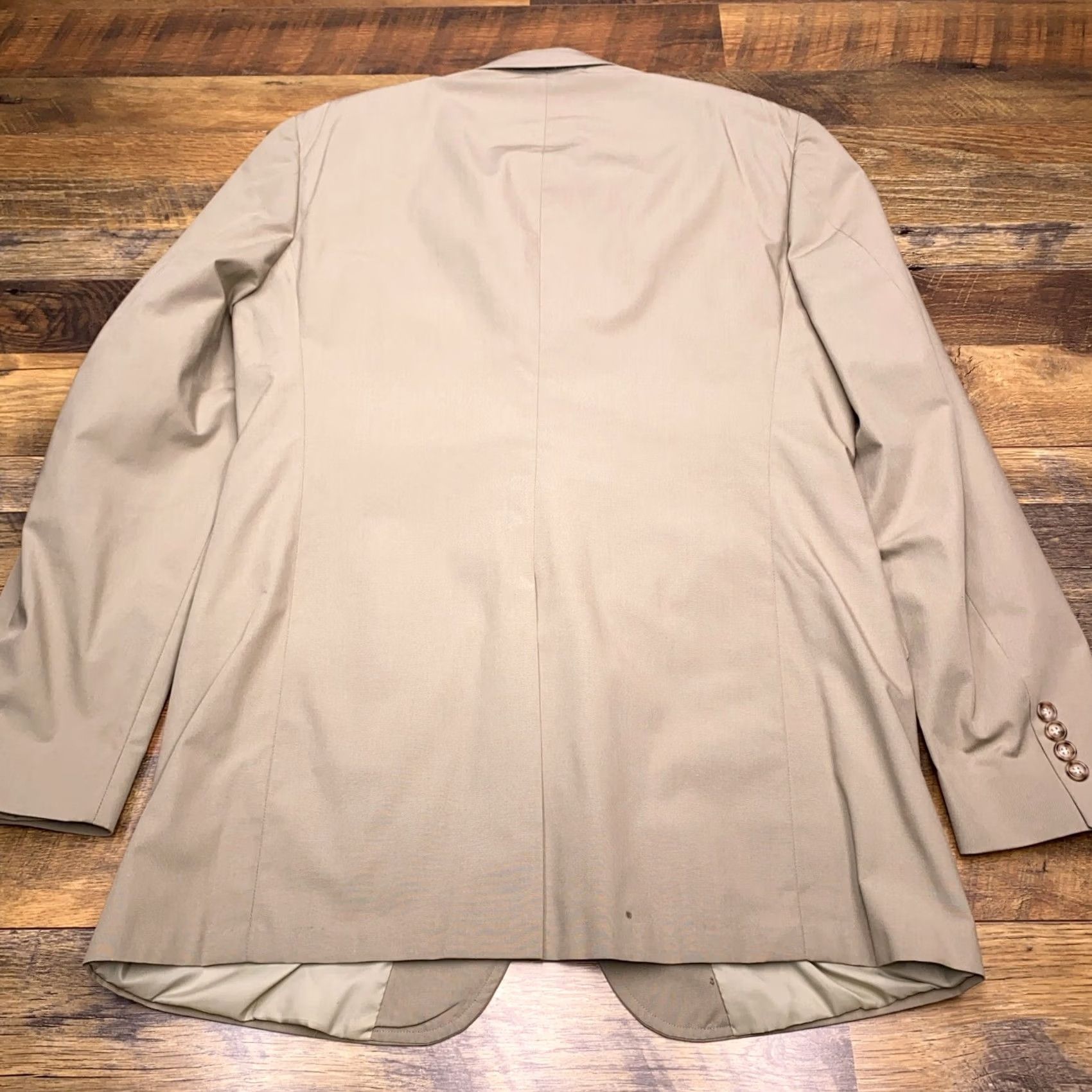 Vintage VINTAGE Haspel Sport CoatMens 44 Tan Beige Single-Breasted 2-Button Notch Lapel Regular Sleeve Four-Button Solid Button Front Jacket Coat Regular Mens Size US S / EU 44-46 / 1 - 2 Thumbnail