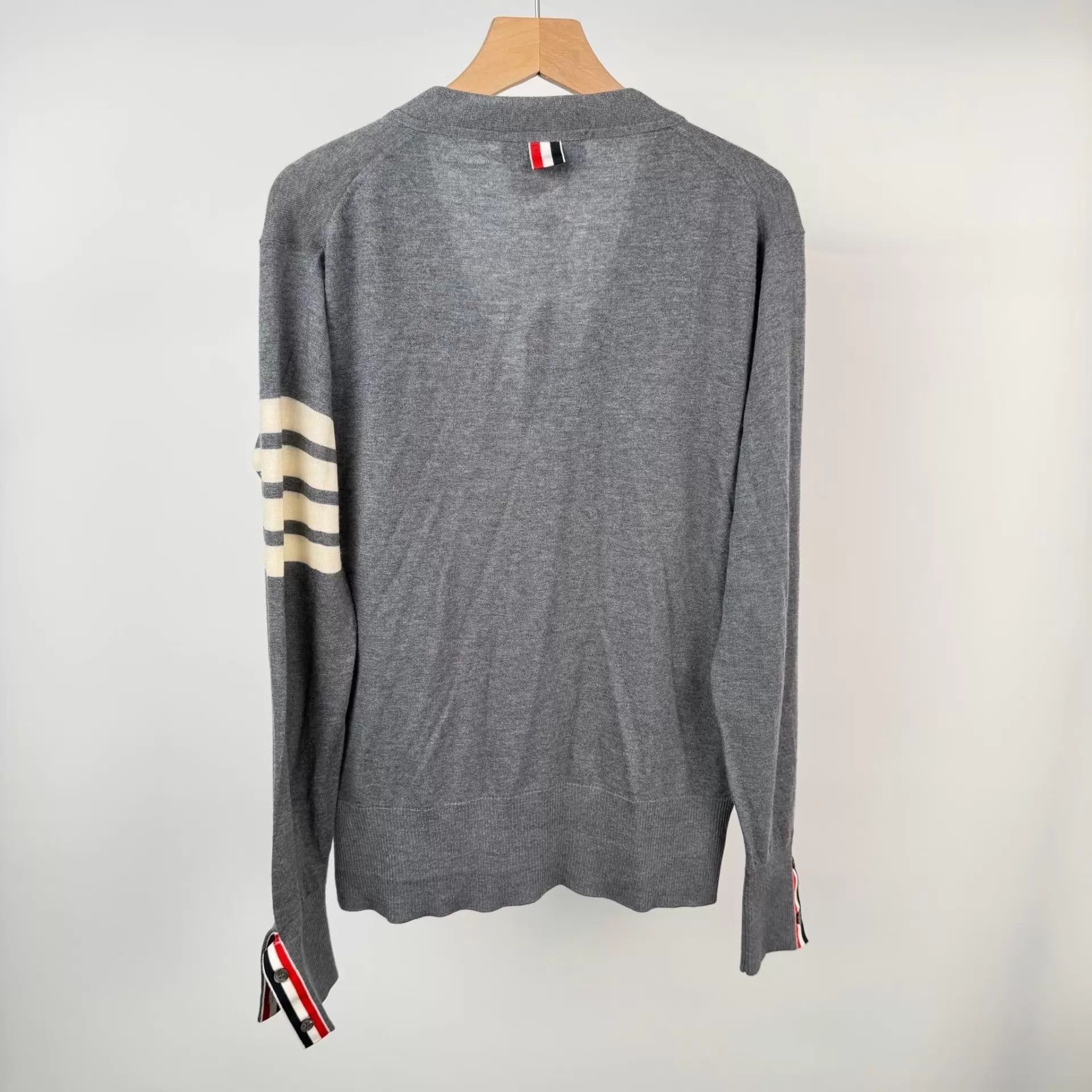 Thom Browne TB Wool Cardigan US 1 Gray Size US S / EU 44-46 / 1 - 2 Thumbnail