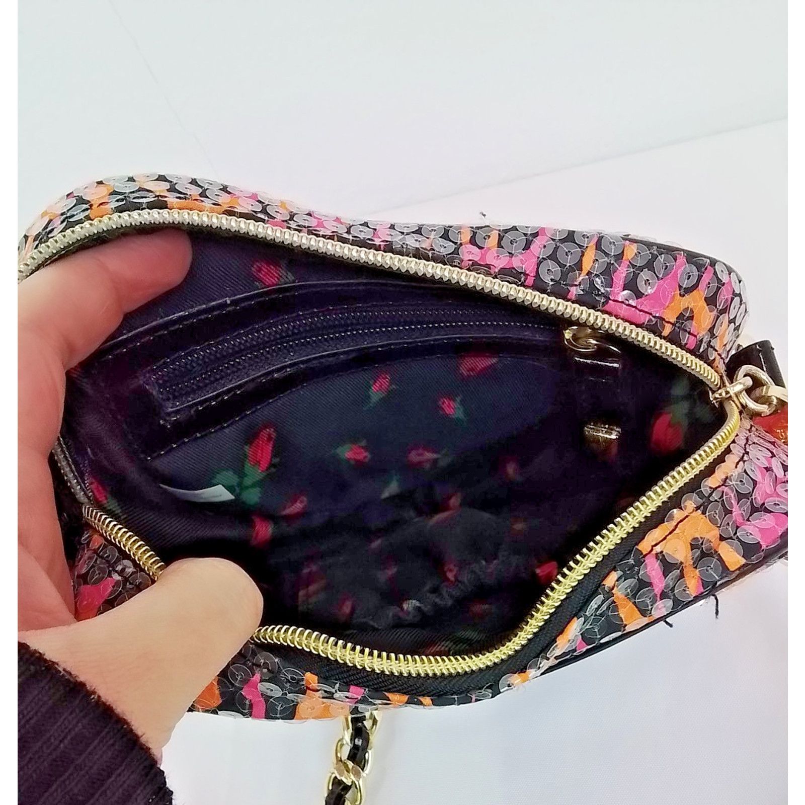 Betsey Johnson Betsey Johnson Purse Orange/Pink Sequin Heart Shaped Size ONE SIZE - 7 Thumbnail