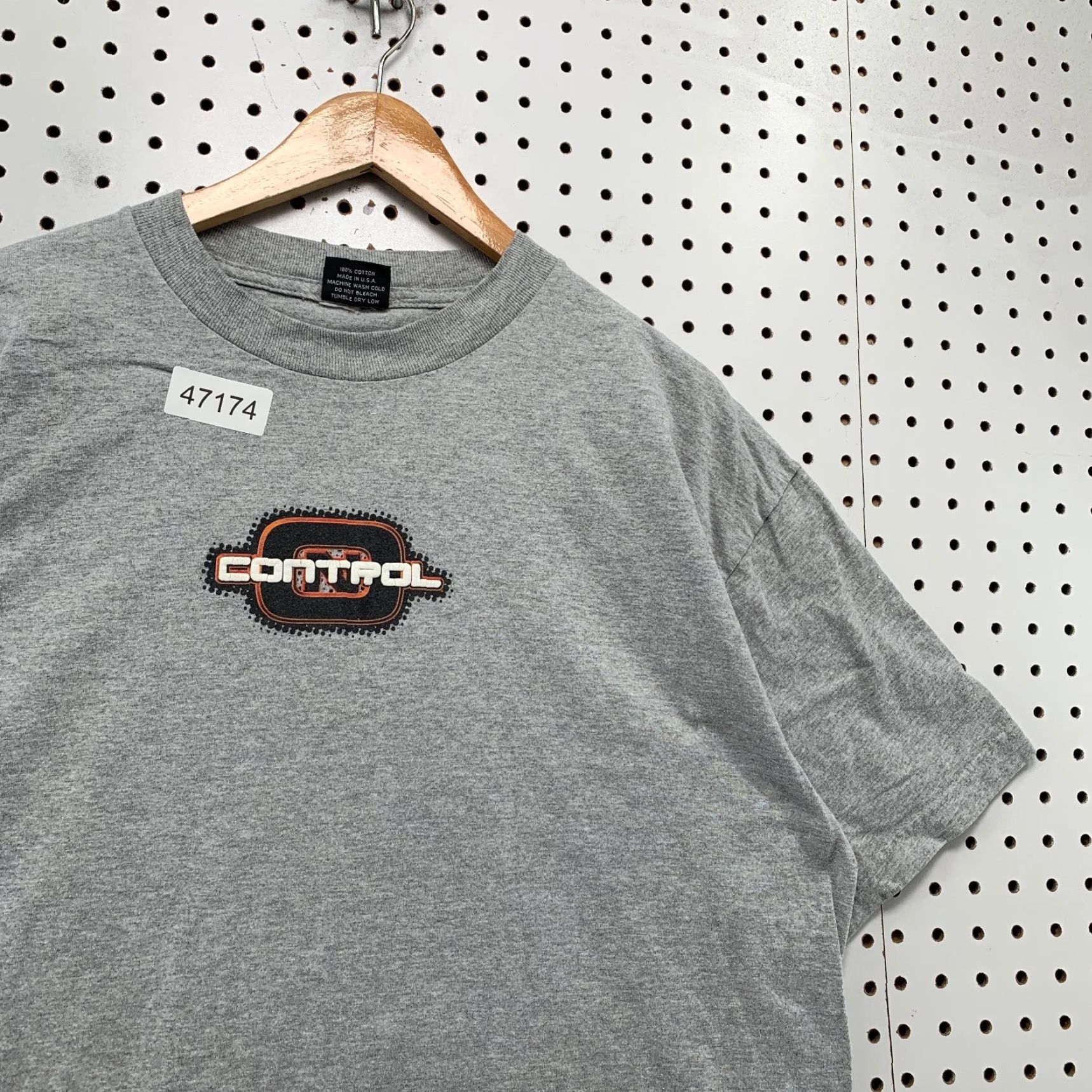 Vintage VINTAGE Control Snowboard T Shirt Mens XL Gray Outdoor Ski Winter Men T-Shirt Gray 80s? Size US XL / EU 56 / 4 - 5 Thumbnail