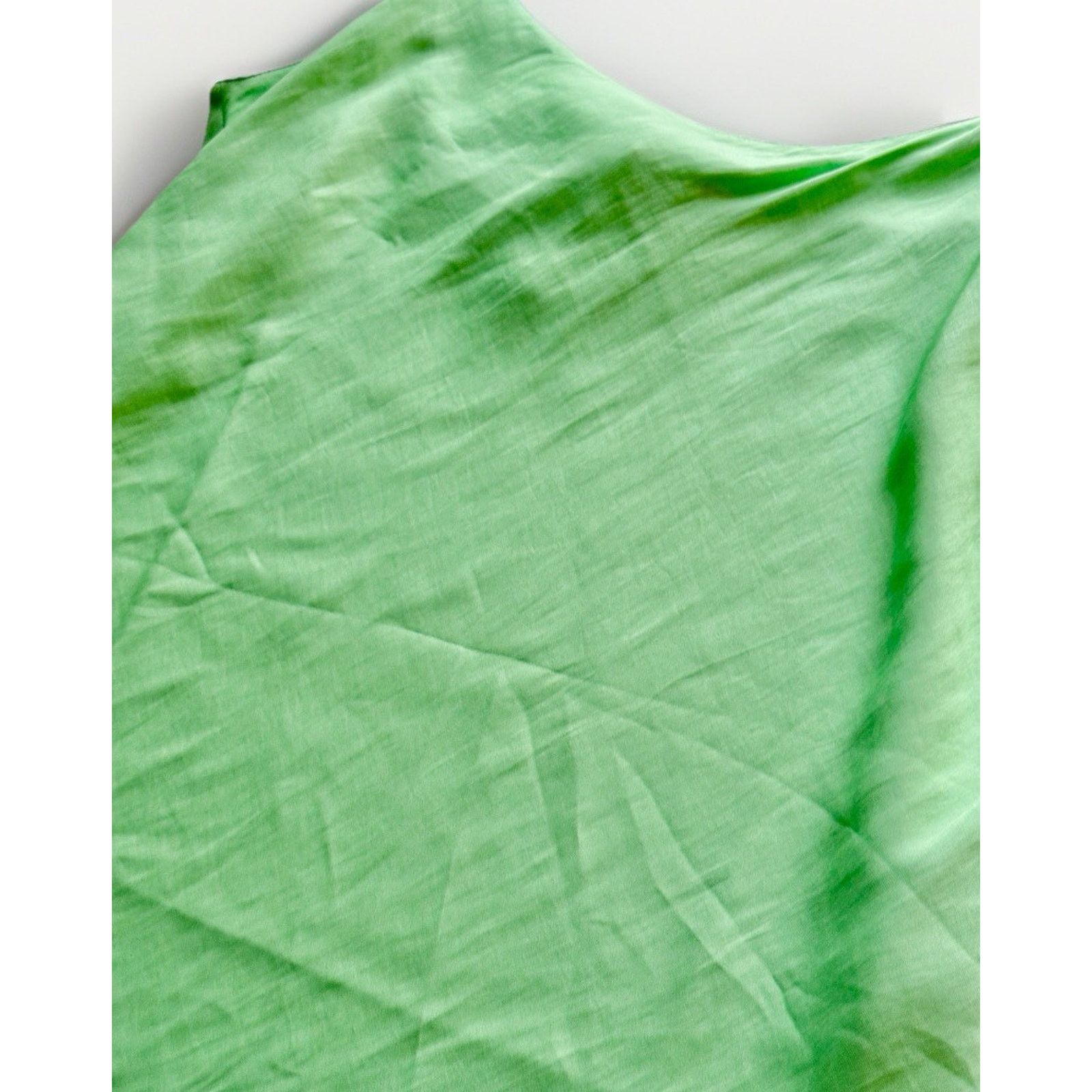 Banana Republic NWOT Banana Republic Lime Green Tank Top New Size XS Size XS / US 0-2 / IT 36-38 - 3 Thumbnail