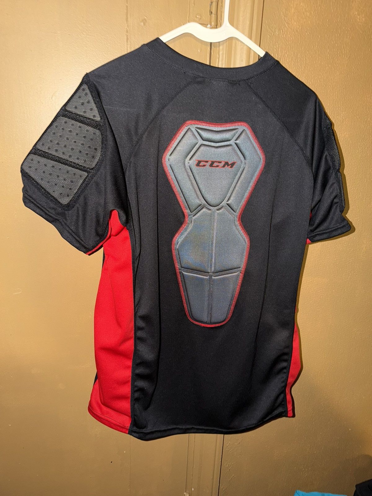 Ccm CCM Hockey Senior Men’s Size Large Roller Padded Undershirt Size US L / EU 52-54 / 3 - 2 Thumbnail