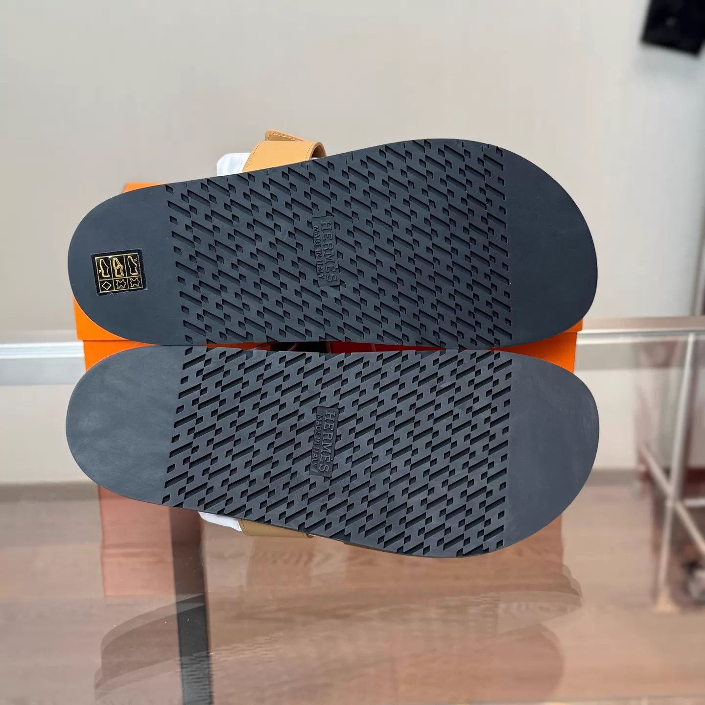 Hermes HERMES Chypre Suede Colorblock Slipper 41.5 New With Box Size US 8.5 / EU 41-42 - 7 Thumbnail