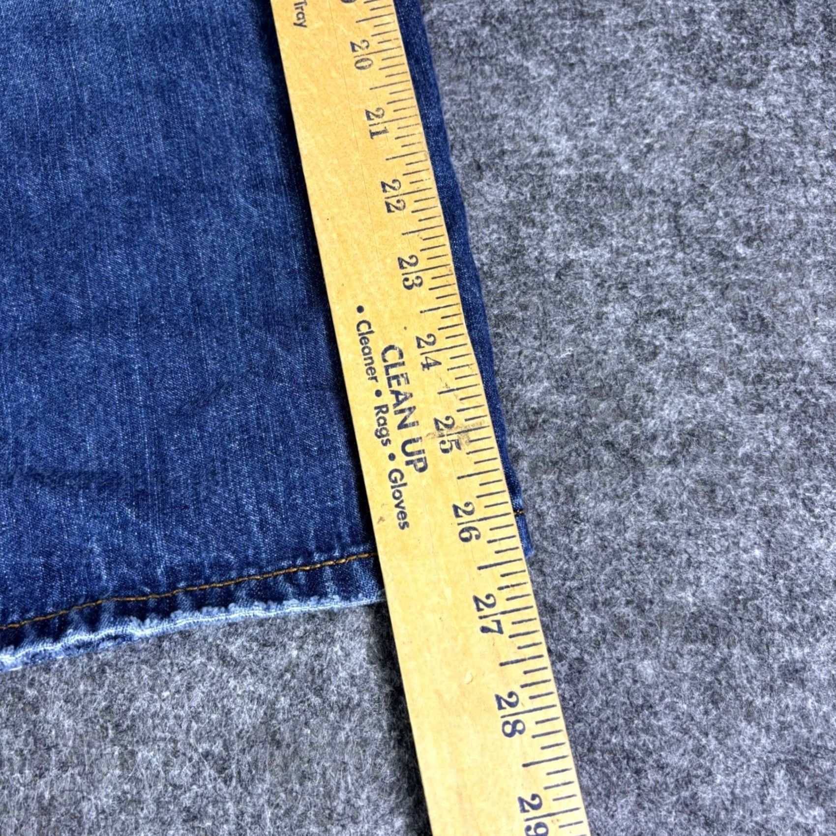 Rocawear VINTAGE Rocawear Bermuda Shorts Mens Baggy Denim 36 Blue Medium Wash 5-Pocket Logo Embroidered Size US 36 / EU 52 - 5 Thumbnail