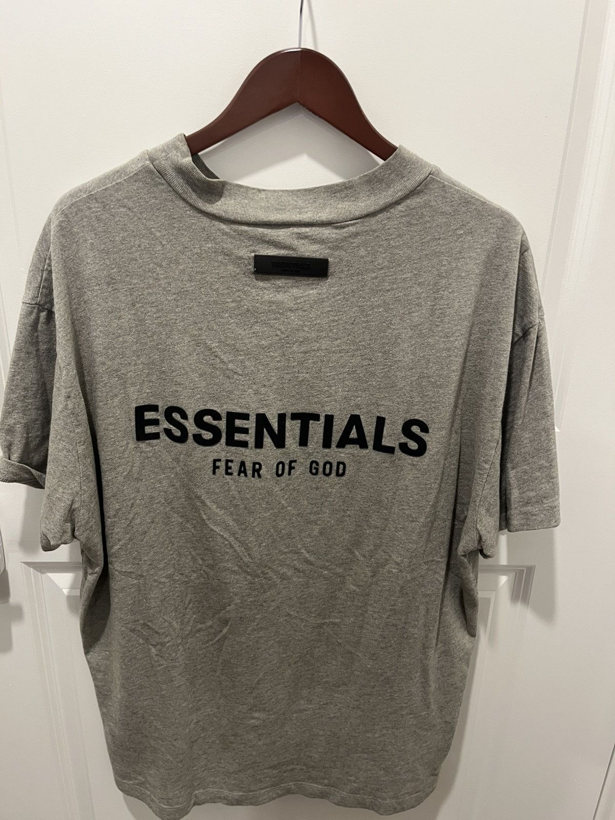 Fear of God Fear of God essentials Tee Dark Oatmeal Size US M / EU 48-50 / 2 - 4 Thumbnail
