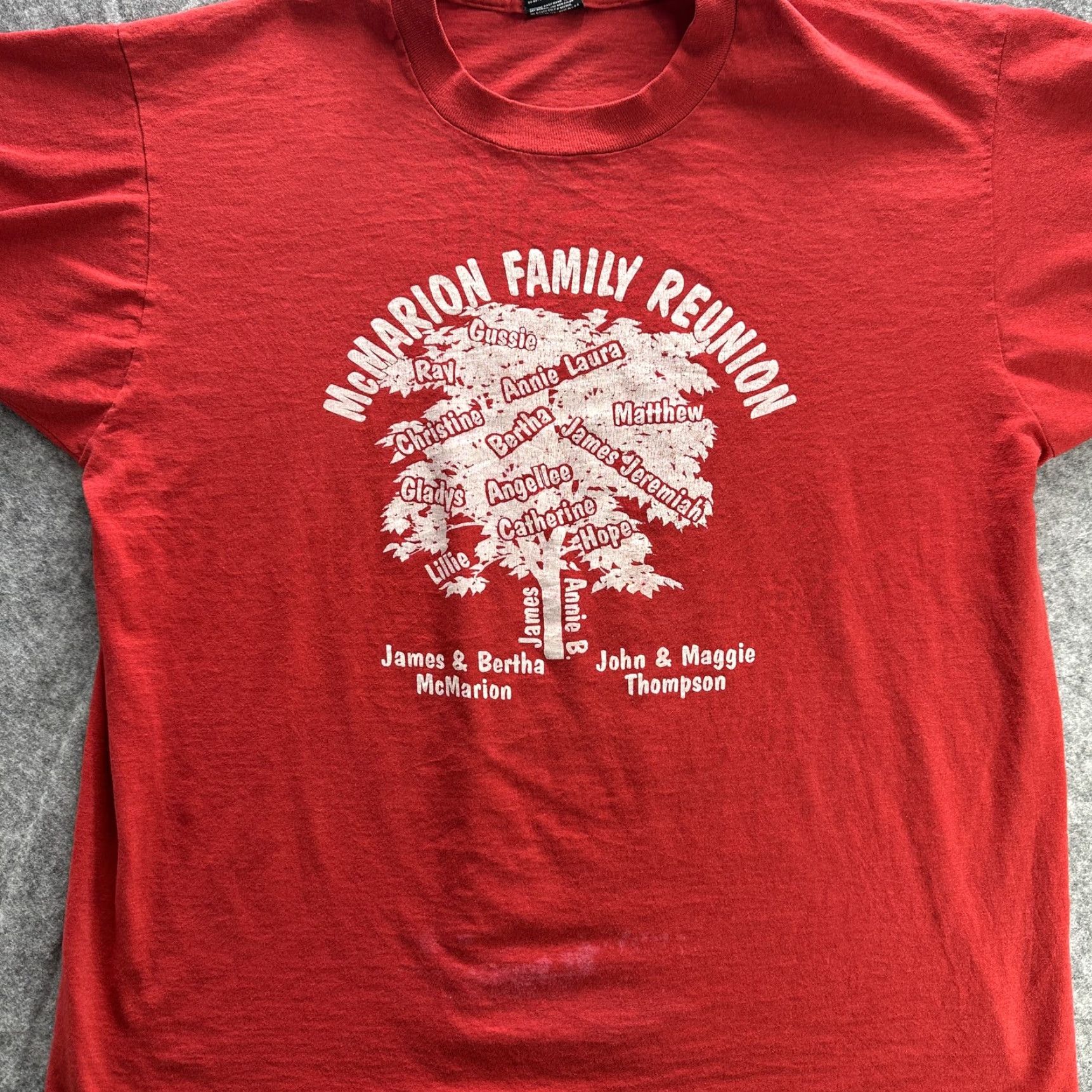 Vintage VINTAGE Screen Stars Best Shirt Mens XL Red 90s Family Reunion Crew Neck Short Sleeve Graphic Print Cotton Polyester Blend Mens Size US XL / EU 56 / 4 - 2 Thumbnail