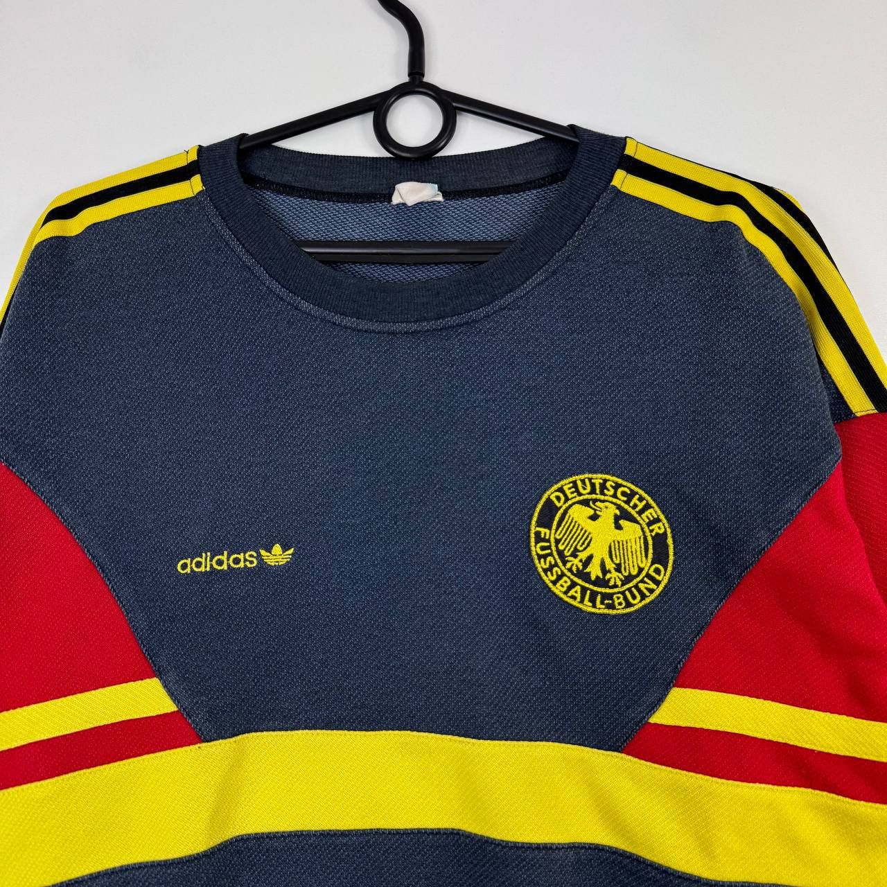 Adidas Vintage Adidas Germany 90s Sweatshirt Deutscher Fussball M Size US M / EU 48-50 / 2 - 2 Thumbnail