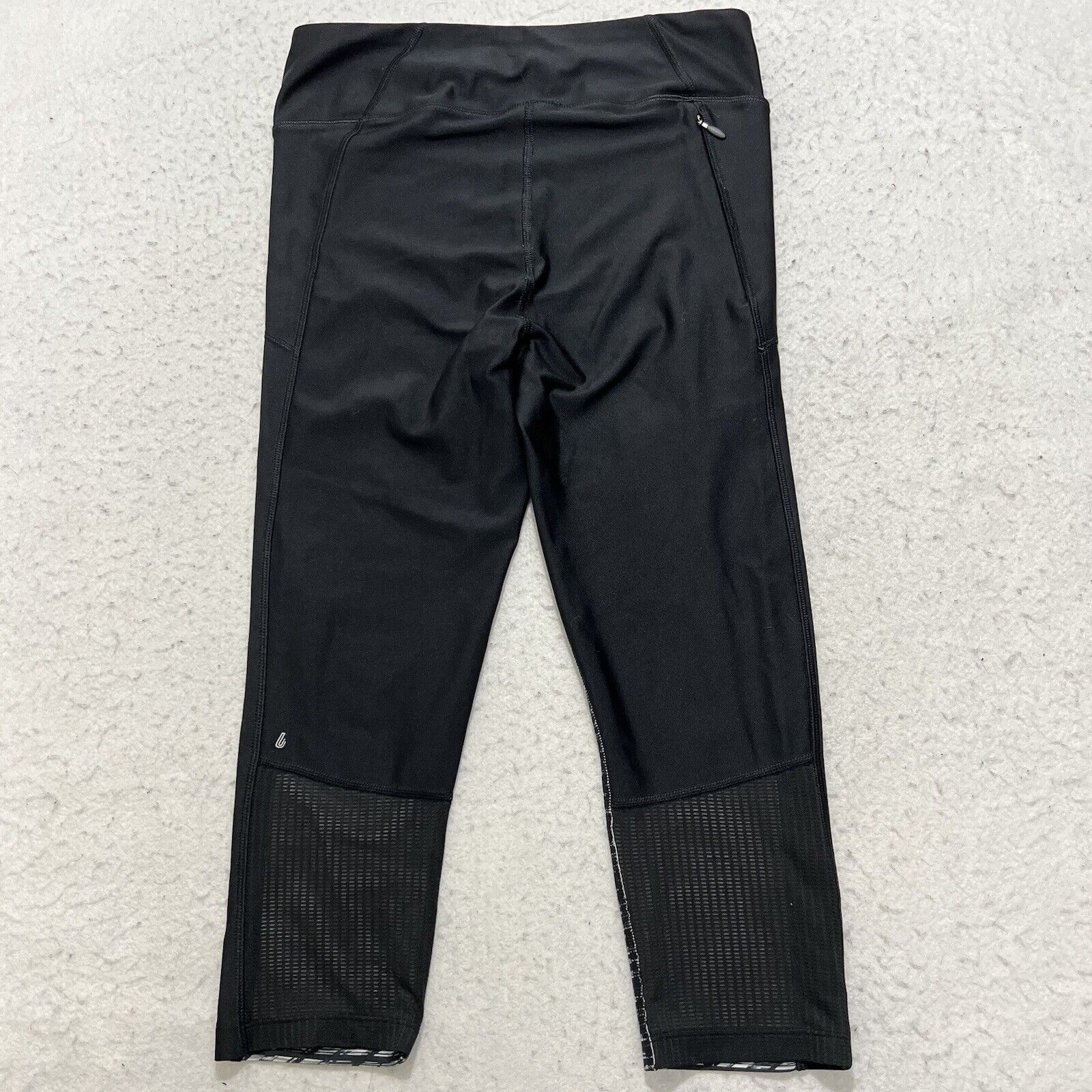 Under Armour Under Armour Capri Athletic Leggings Black + Gray Yoga Pants Size 30" / US 8 / IT 44 - 5 Thumbnail