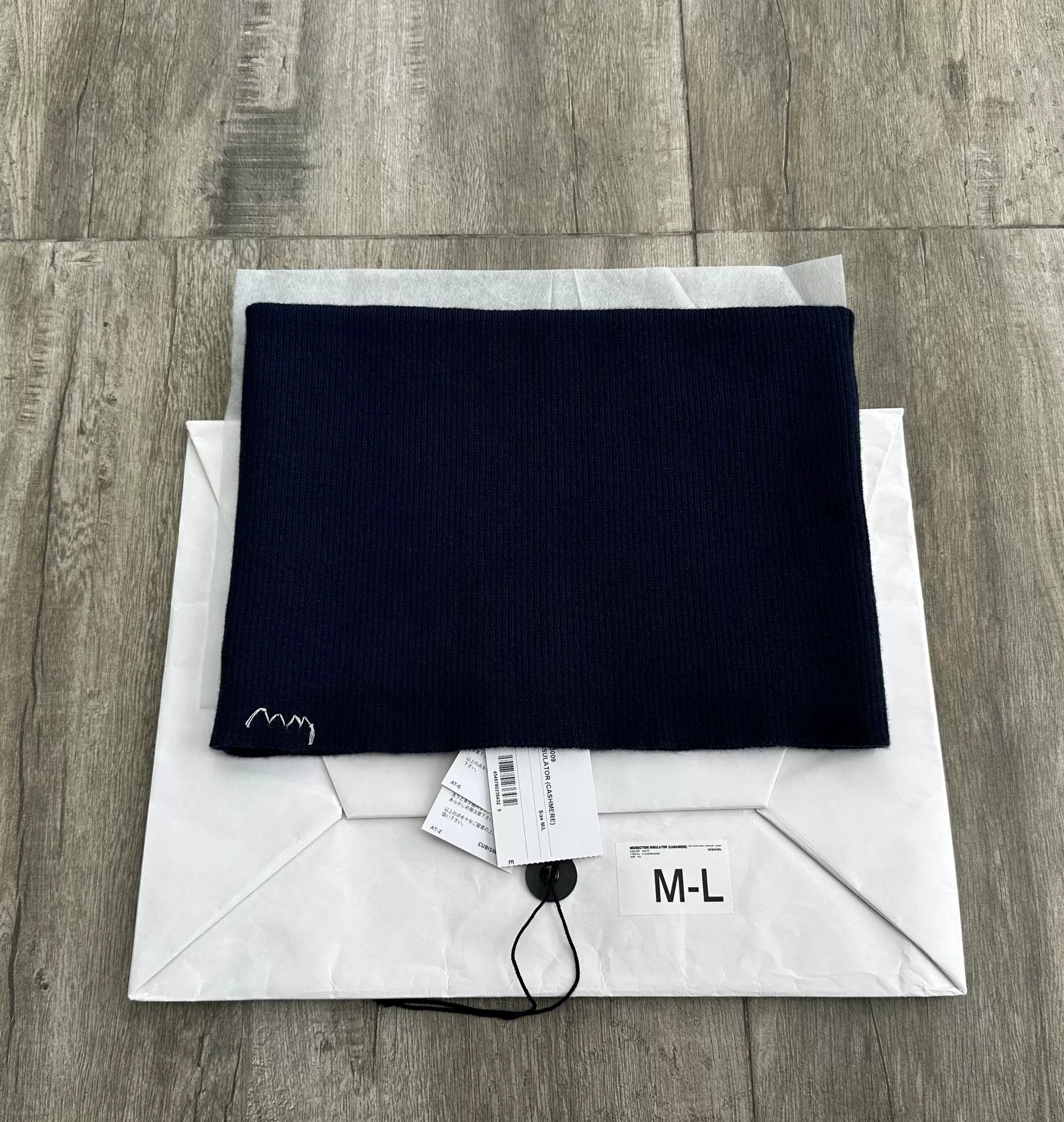 Visvim visvim cashmere insulator midsection navy blue Size US M / EU 48-50 / 2 - 1 Thumbnail