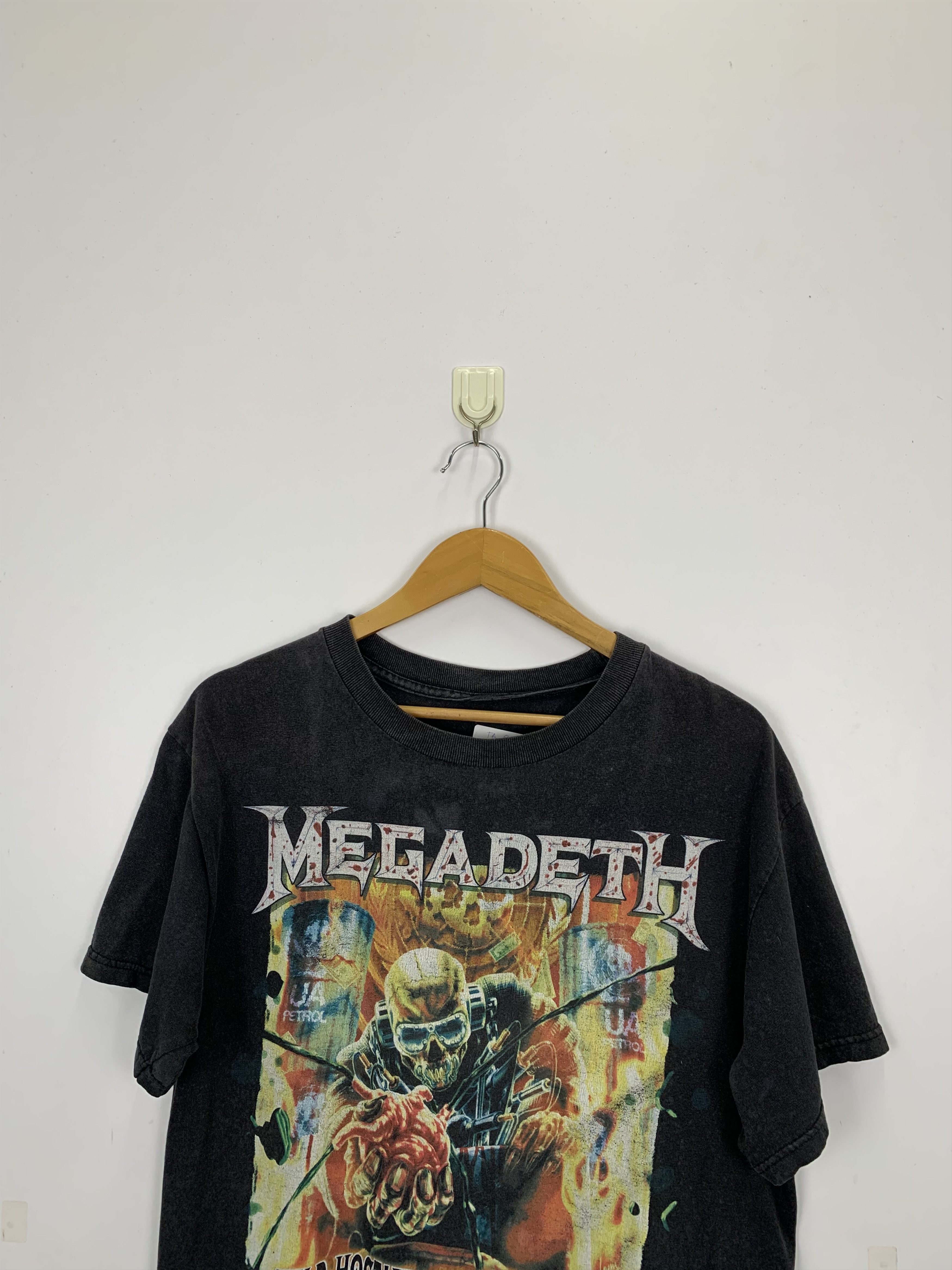 Band Tees × Megadeth × Vintage Vintage 90s Sun Faded Megadeth Band T Shirt TA0196 Size US L / EU 52-54 / 3 - 2 Thumbnail