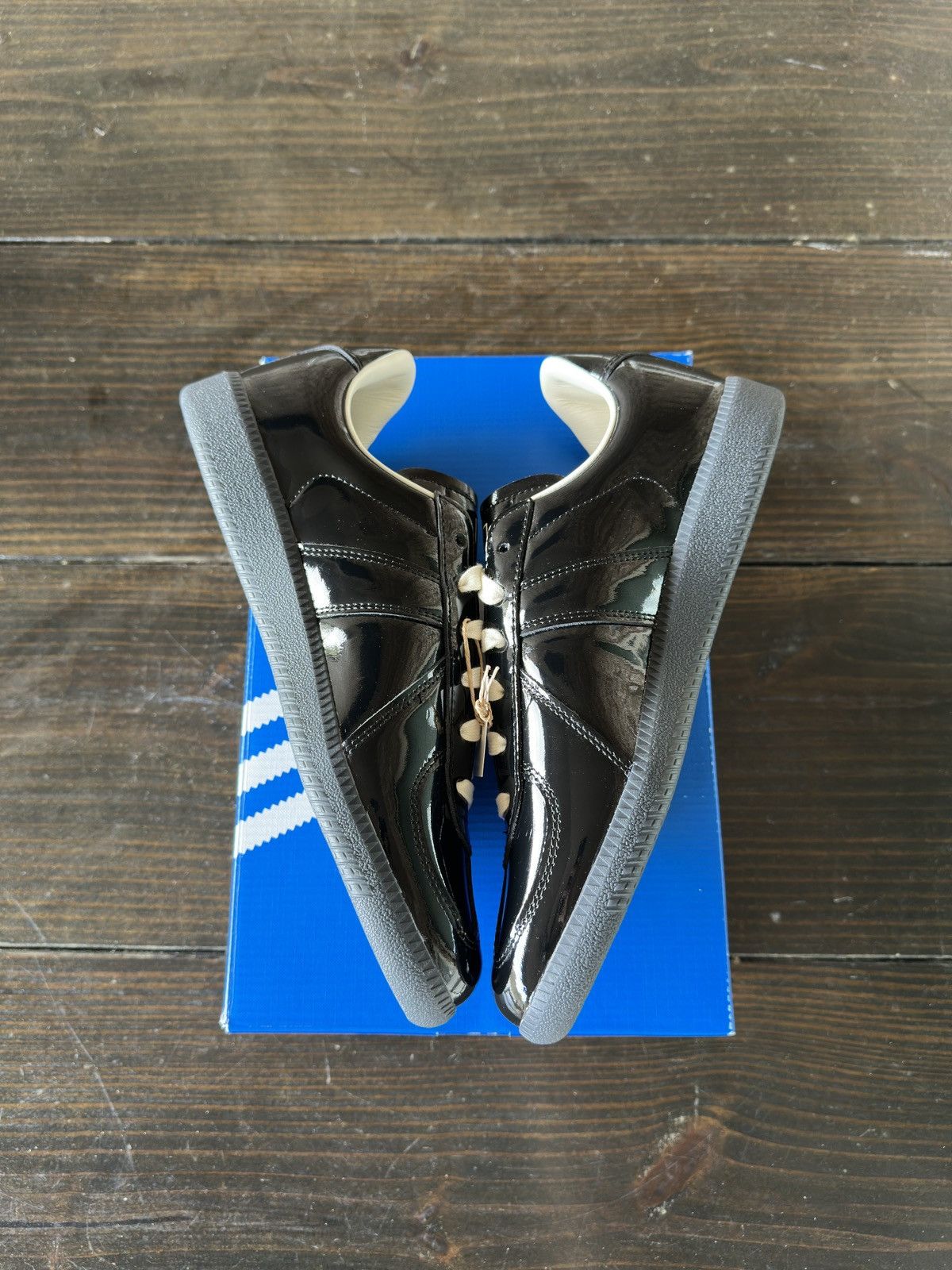 Adidas adidas BW Army Core Black Patent Leather Size US 9 / EU 42 - 6 Thumbnail