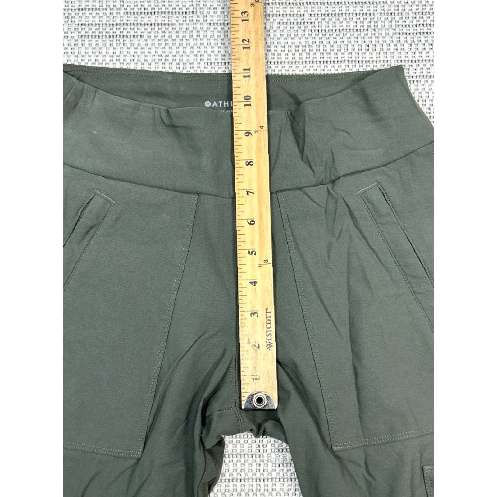Athleta Athleta Headlands Hybrid Cargo Leggings Womens 4 Petite Green Nylon Mid Rise Size 27" / US 4 / IT 40 - 7 Thumbnail