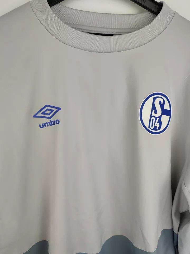 Umbro Schalke 04 umbro training top FOOTBALL Kit SHIRT SOCCER Size US L / EU 52-54 / 3 - 2 Thumbnail