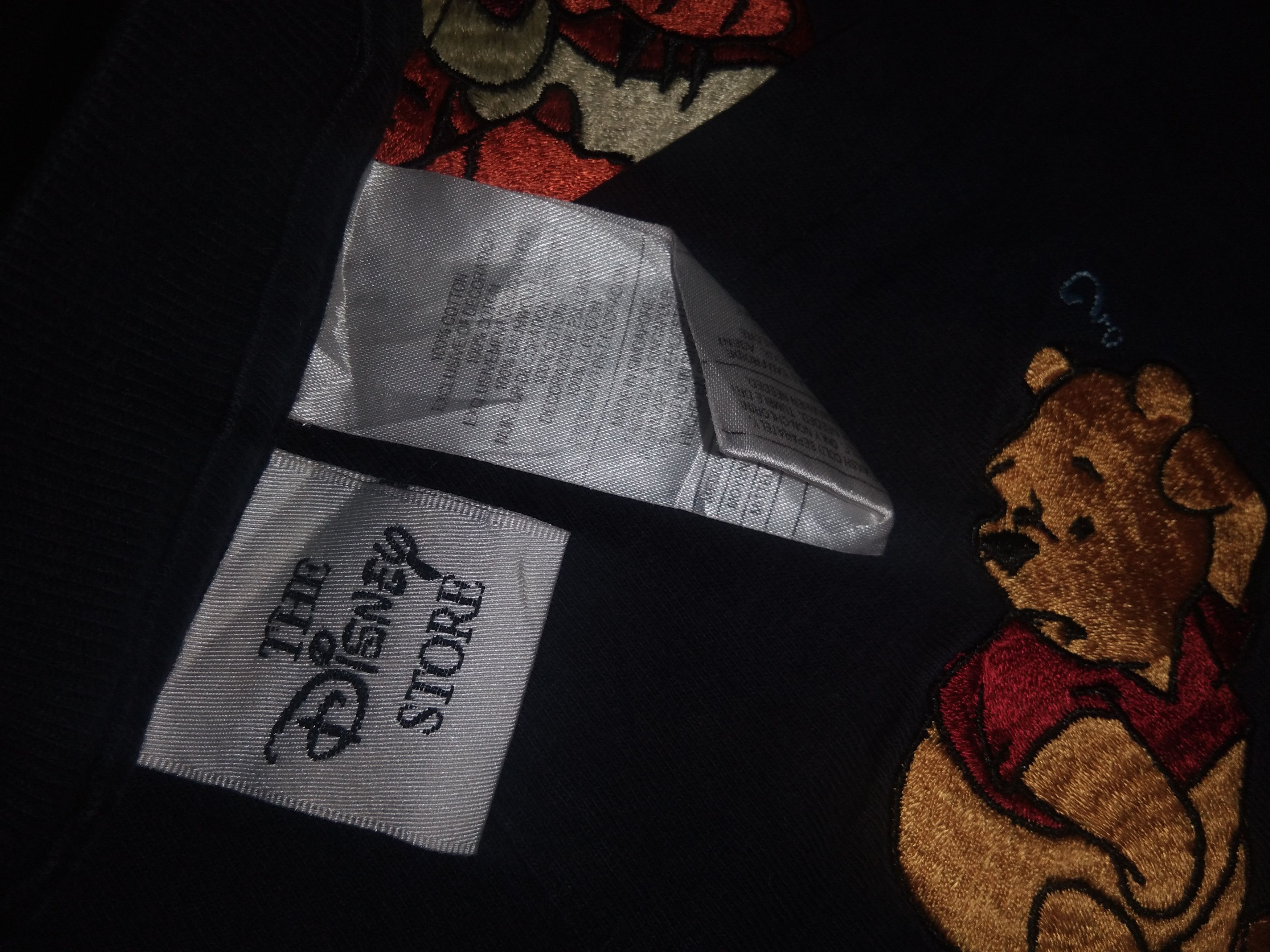 Disney × Vintage 🍯Pooh Pocket Tee VTG 2000s y2K tshirt Disney embroidered Size US M / EU 48-50 / 2 - 3 Thumbnail