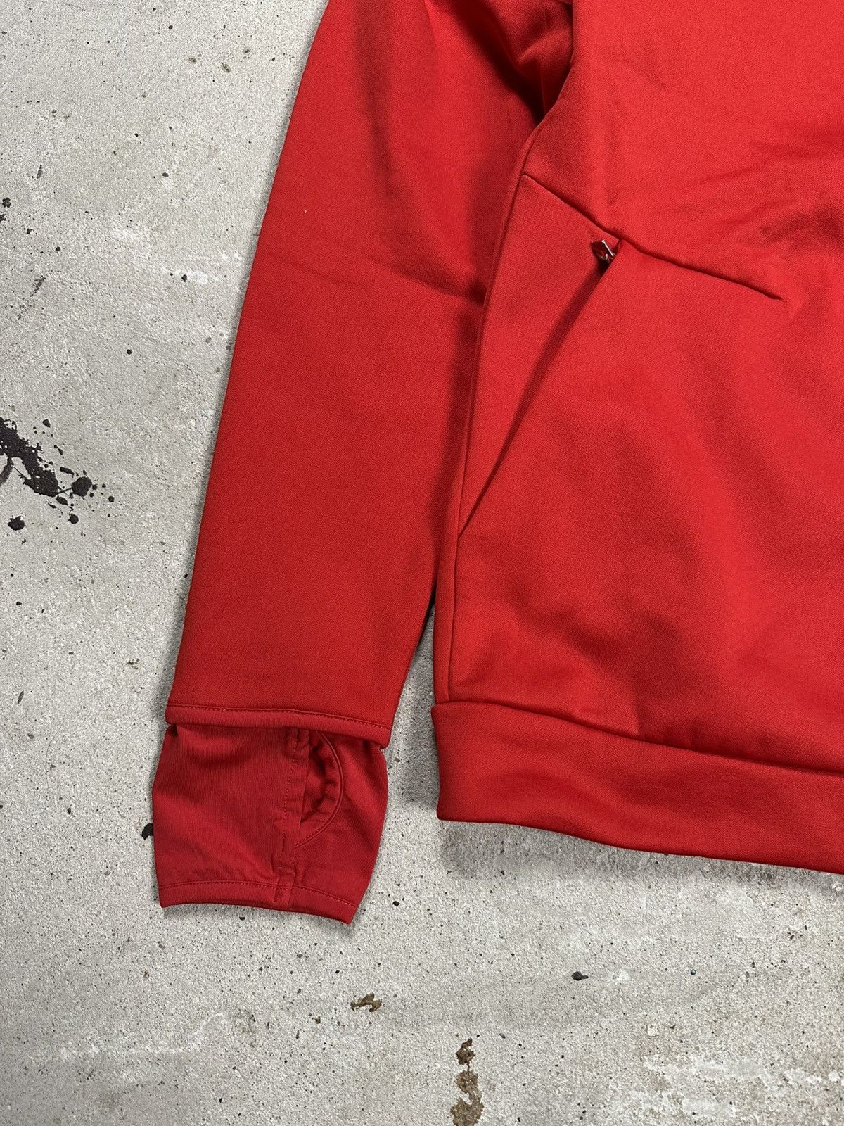 Vintage Vintage 2000s Zeus x Bari FC Red Training Top Sweatshirt Size US M / EU 48-50 / 2 - 3 Thumbnail