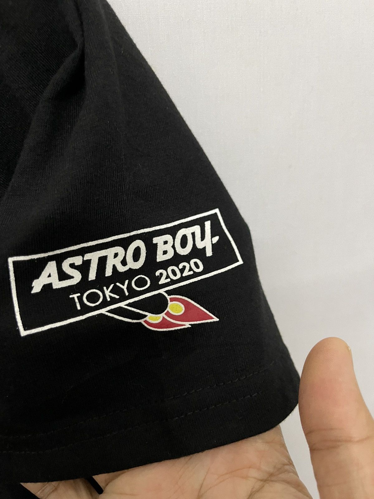 Japanese Brand × Southpole Vintage Astro Boy Embroidered T-shirt Black Size US XL / EU 56 / 4 - 3 Thumbnail