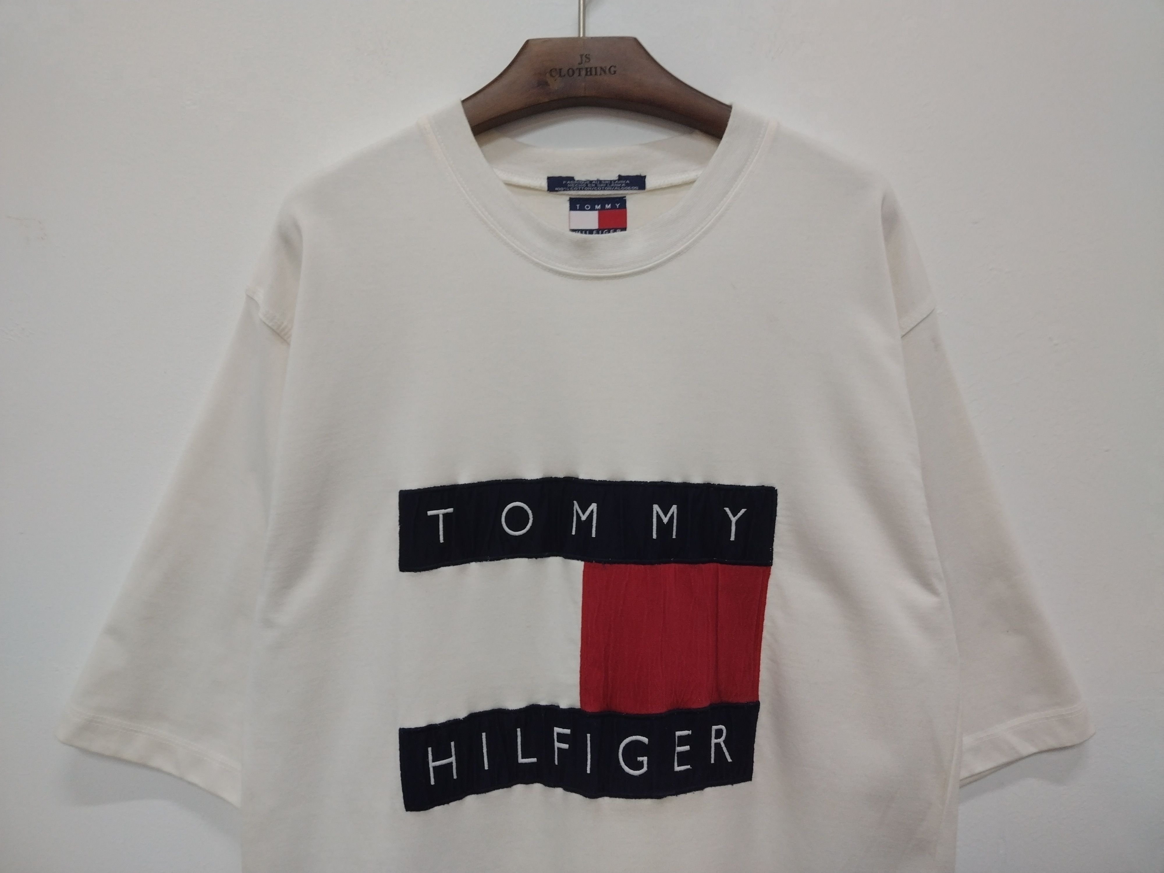 Designer × Tommy Hilfiger 🔥Send offer💥VINTAGE TOMMY HILFIGER LONG T SHIRT BIG LOGO Size US M / EU 48-50 / 2 - 8 Thumbnail
