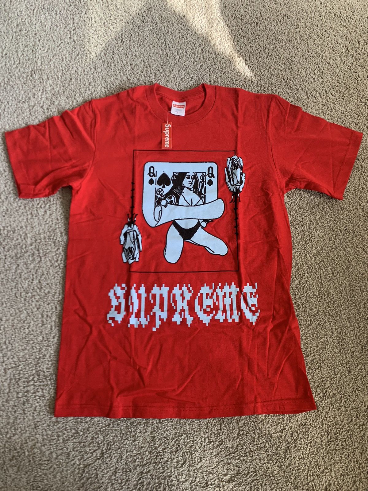 image of Supreme ‘Queen’ Tee Fw19 Size Small in Red, Men's