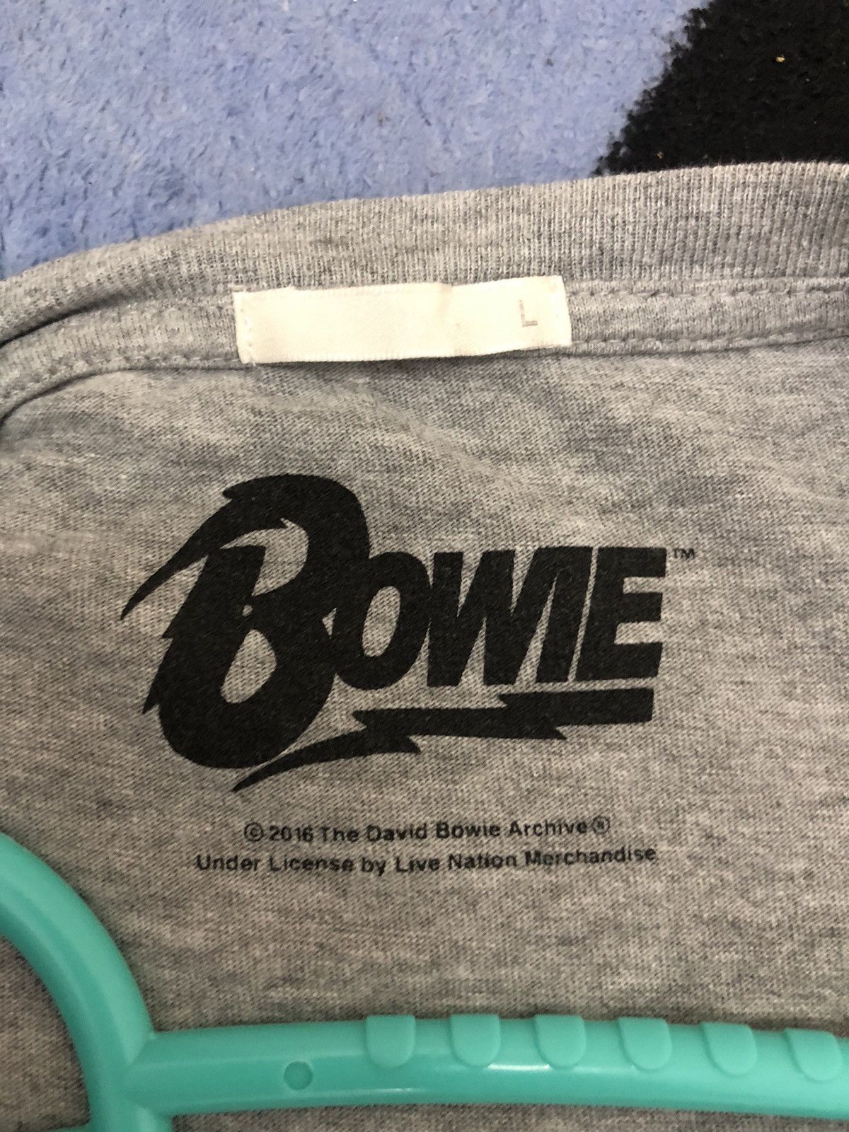 GU VINTAGE DAVID BOWIE Size US L / EU 52-54 / 3 - 5 Thumbnail