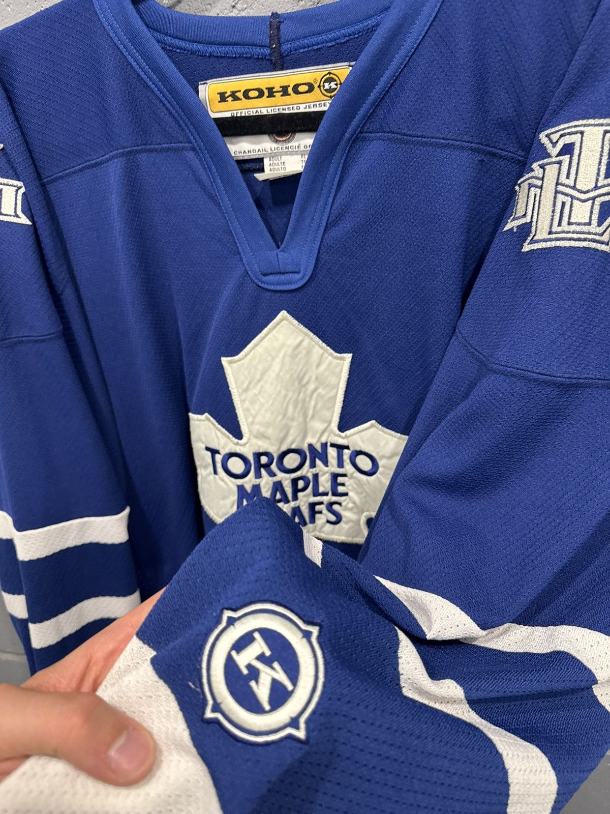 Koho Vintages 90s Toronto Maple Leafs Koho airknit jersey L Size US XL / EU 56 / 4 - 2 Thumbnail