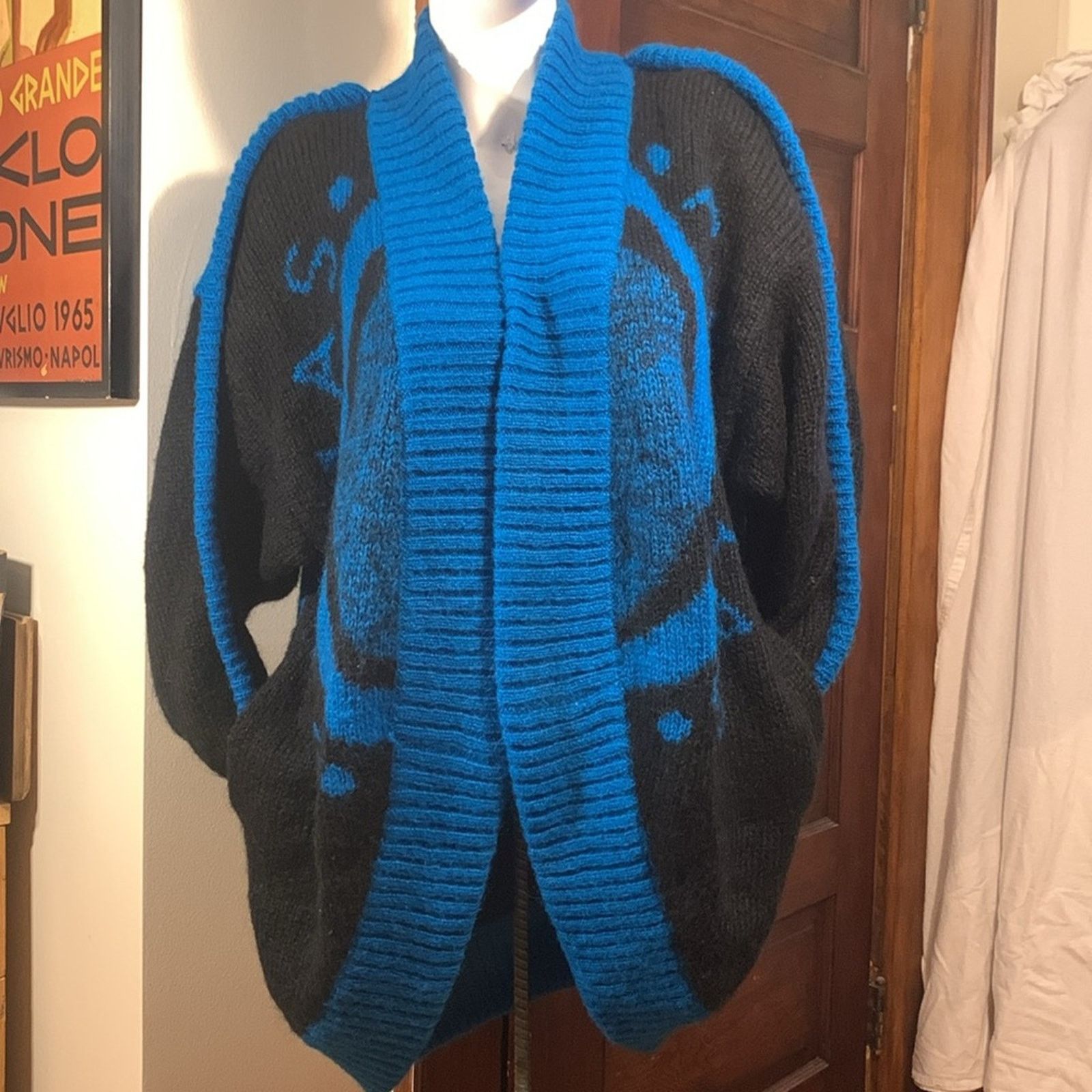 Vintage 80’s Phidias Paris cocoon handknit bold graphics cardigan Size XL / US 12-14 / IT 48-50 - 1 Thumbnail