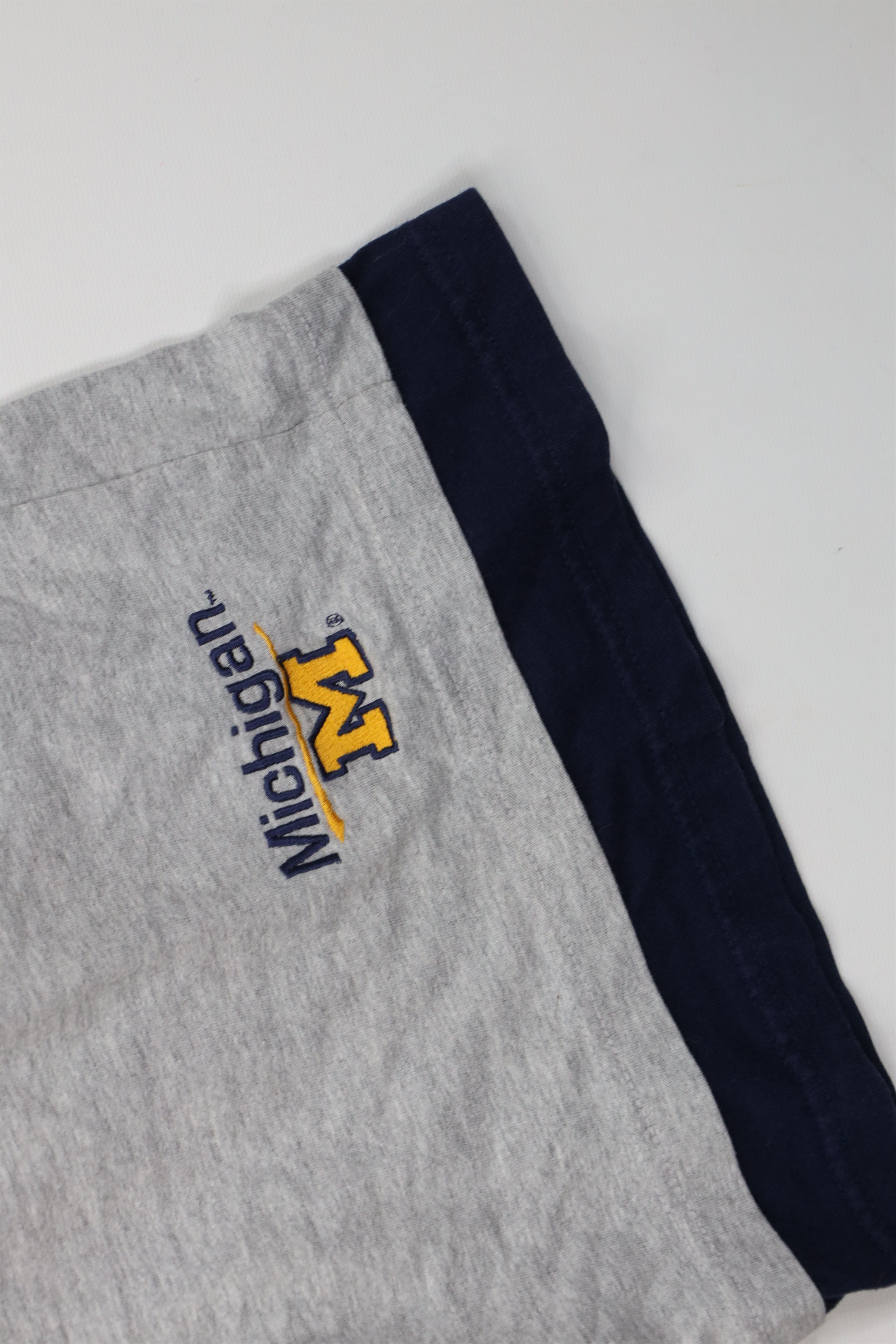 Vintage Vintage 90s Spell University of Michigan Shorts Layered Gray Size US 32 / EU 48 - 5 Thumbnail